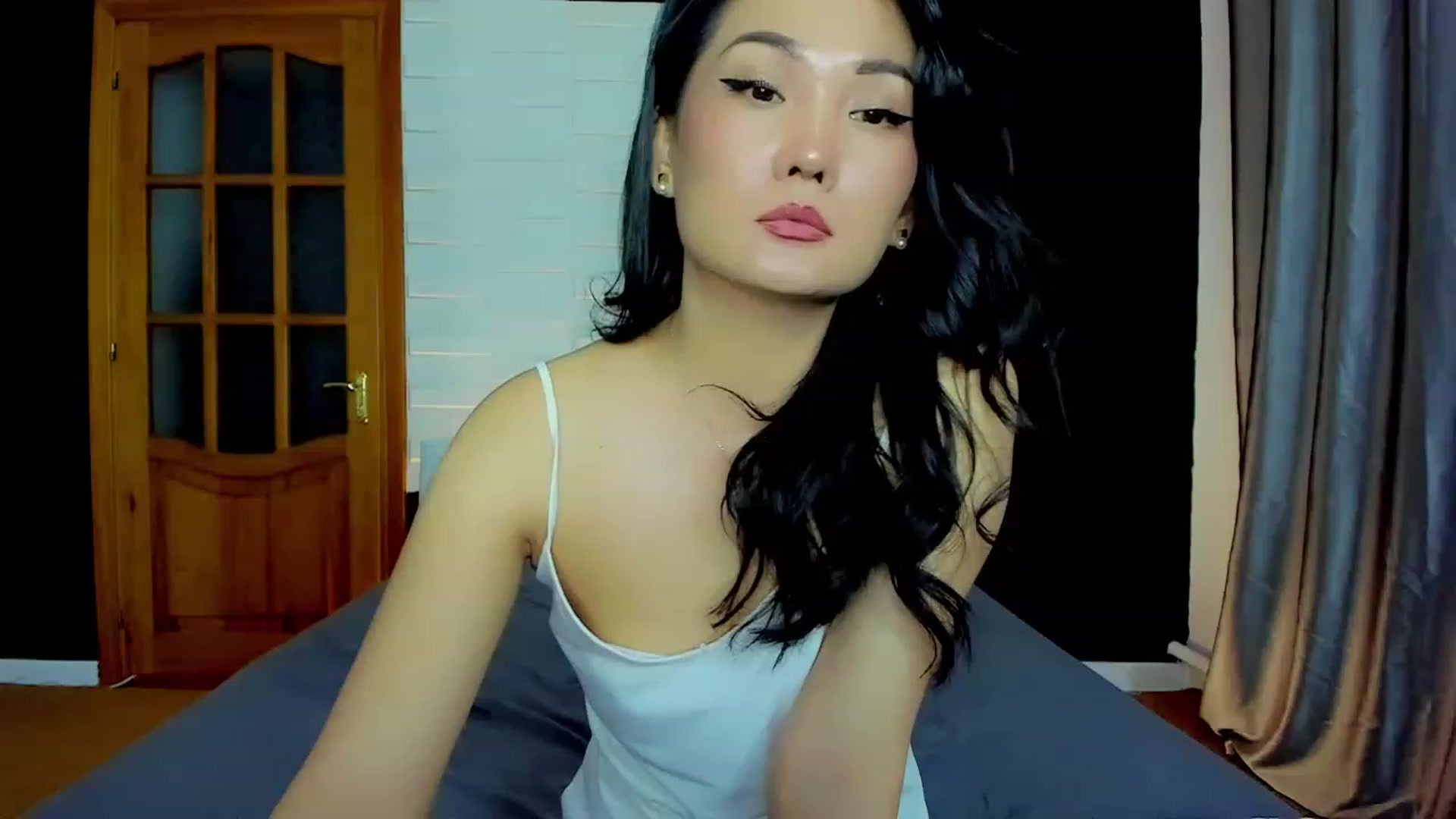 Gallery image thumbnail from Oiuysgdb's myfreecams stream on, 05/06/2023, 15:41 image 1 of 20