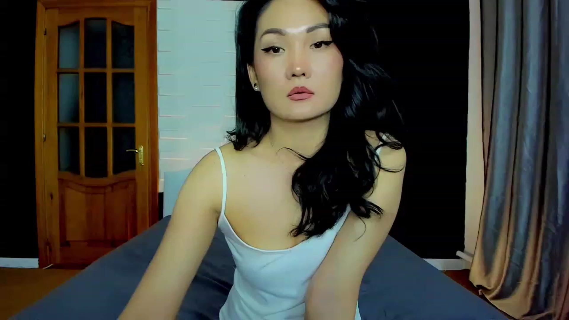 Gallery image thumbnail from Oiuysgdb's myfreecams stream on, 05/06/2023, 15:41 image 11 of 20