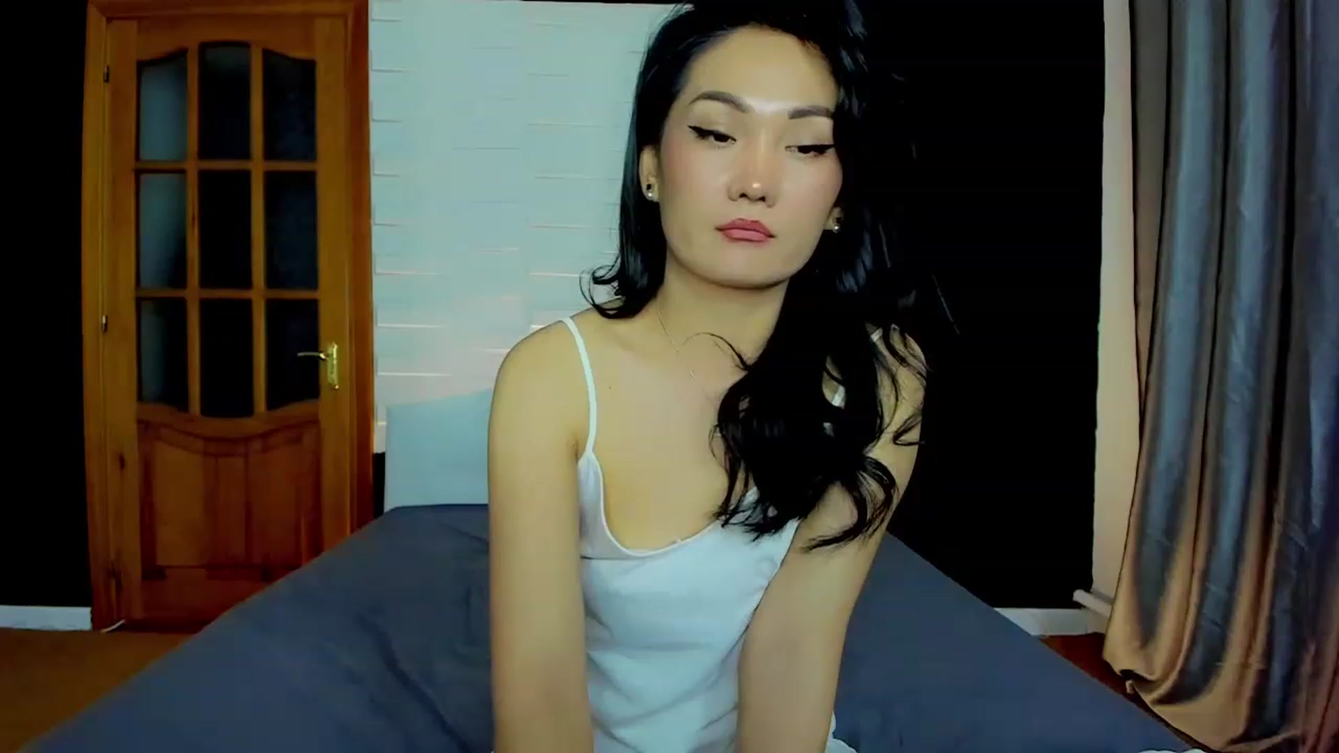 Gallery image thumbnail from Oiuysgdb's myfreecams stream on, 05/06/2023, 16:40 image 9 of 20