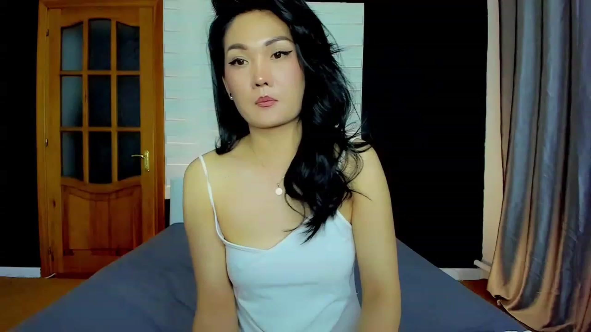 Gallery image thumbnail from Oiuysgdb's myfreecams stream on, 05/06/2023, 16:40 image 17 of 20