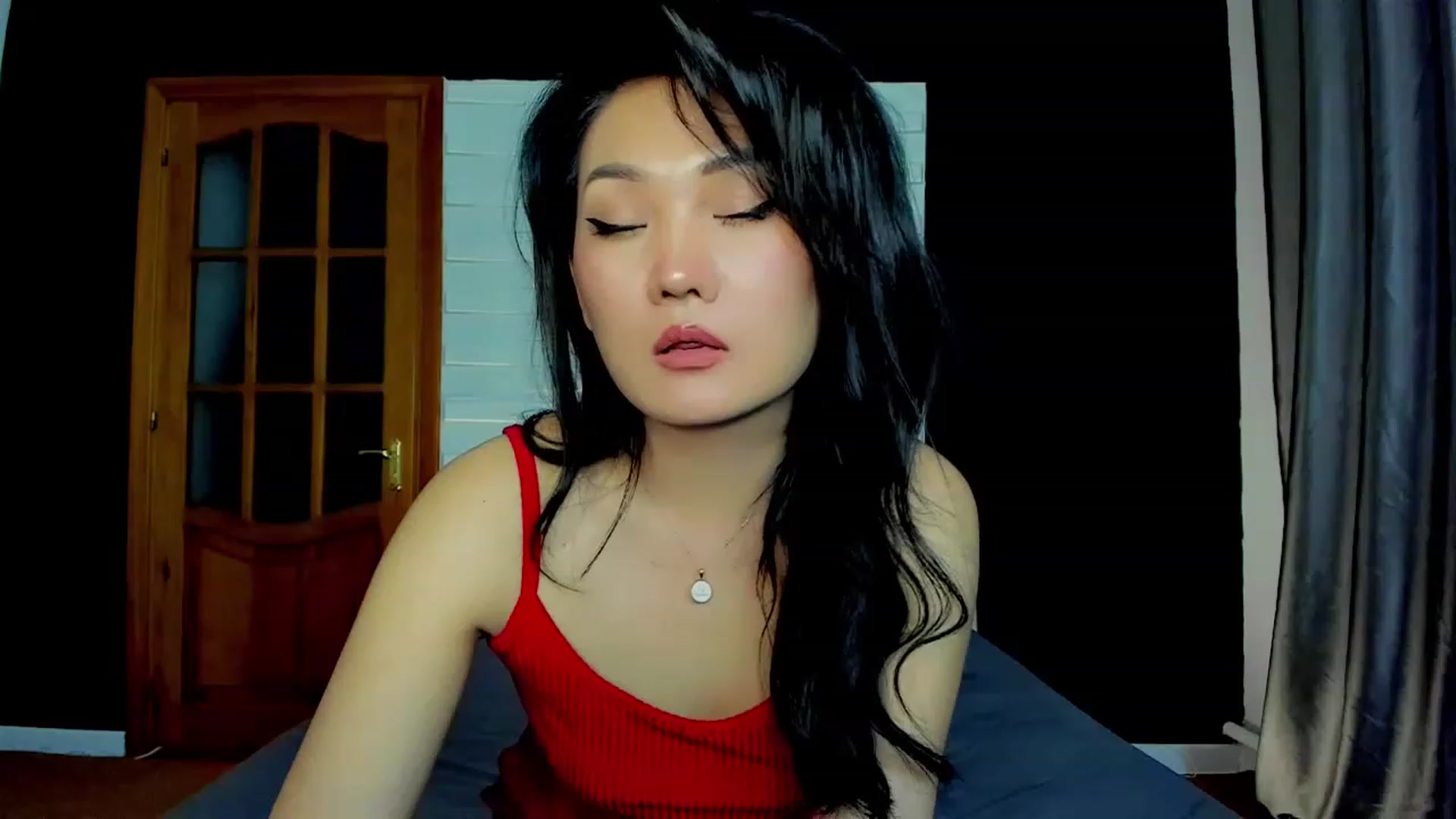 Gallery image thumbnail from Oiuysgdb's myfreecams stream on, 05/07/2023, 14:54 image 9 of 20