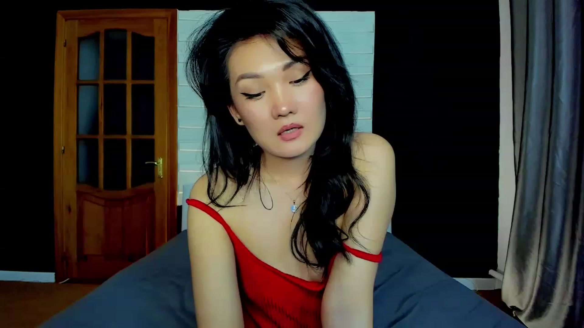 Gallery image thumbnail from Oiuysgdb's myfreecams stream on, 05/07/2023, 16:31 image 8 of 20