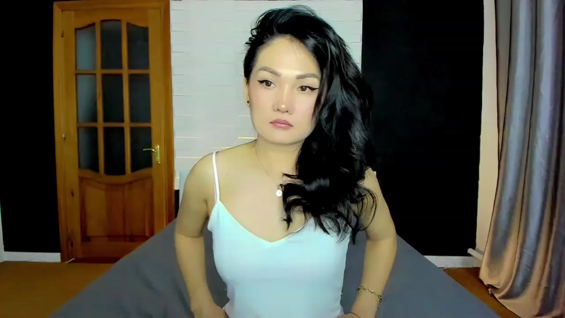 Gallery image thumbnail from Oiuysgdb's myfreecams stream on, 05/10/2023, 15:51 image 1 of 20