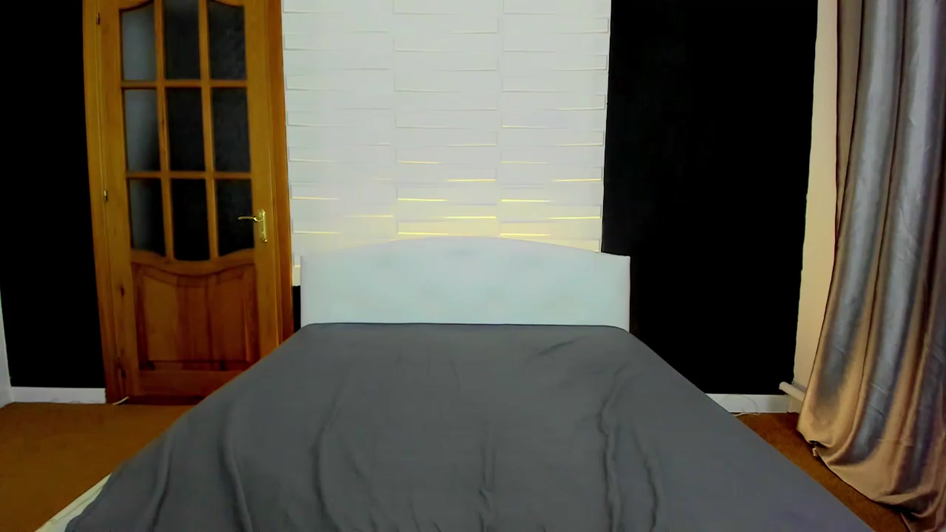 Gallery image thumbnail from Oiuysgdb's myfreecams stream on, 05/10/2023, 15:51 image 18 of 20