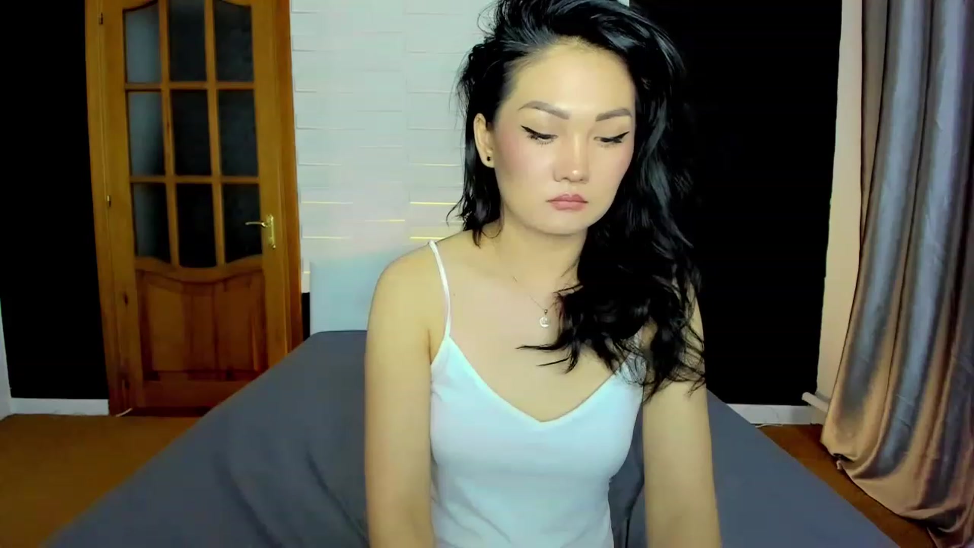 Gallery image thumbnail from Oiuysgdb's myfreecams stream on, 05/10/2023, 16:48 image 8 of 20
