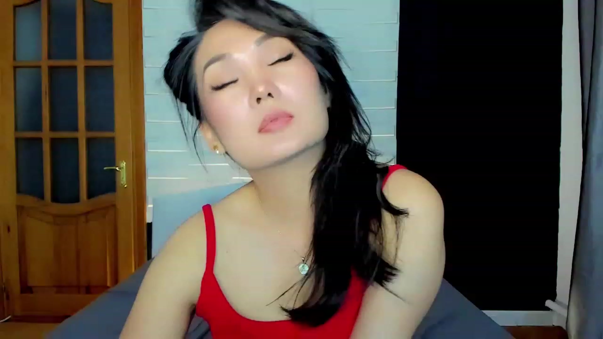 Gallery image thumbnail from Oiuysgdb's myfreecams stream on, 05/25/2023, 16:14 image 2 of 20