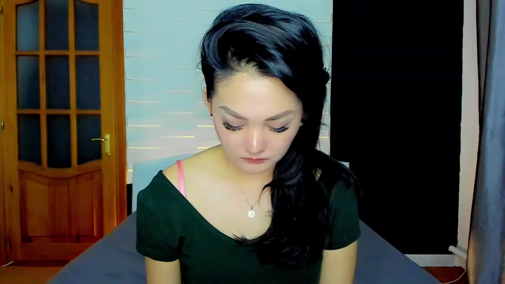 Gallery image thumbnail from Oiuysgdb's myfreecams stream on, 05/27/2023, 15:30 image 20 of 20