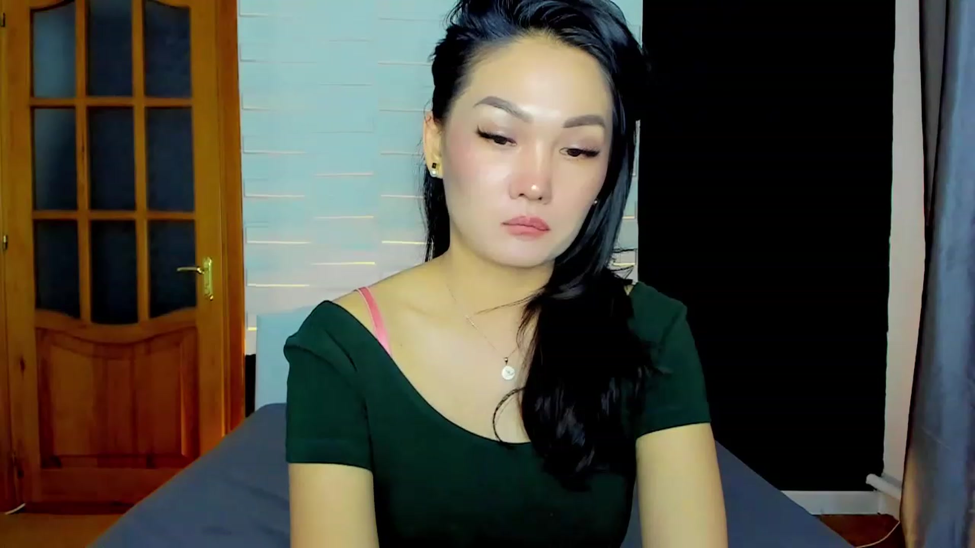Gallery image thumbnail from Oiuysgdb's myfreecams stream on, 05/27/2023, 15:30 image 11 of 20