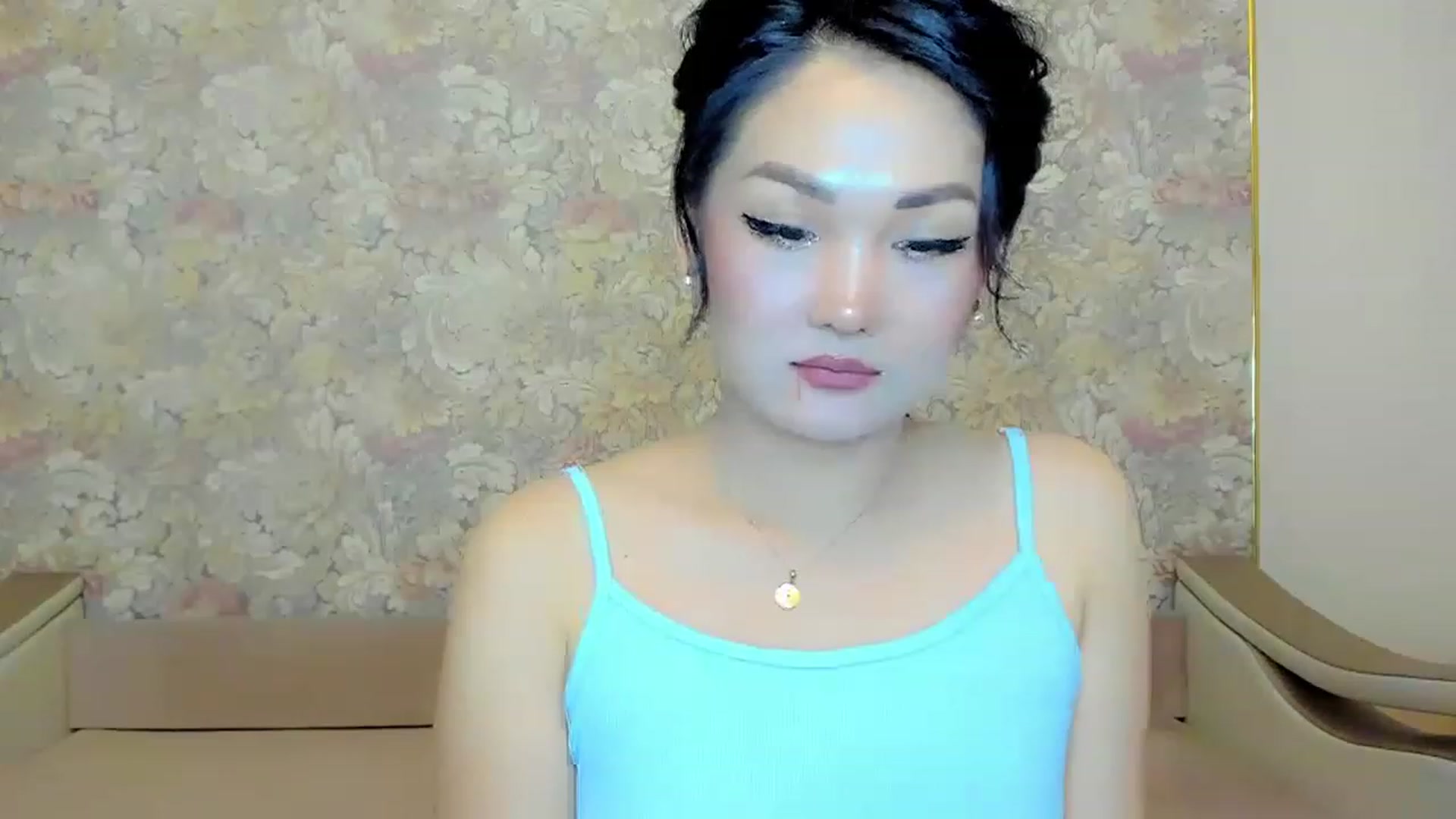 Gallery image thumbnail from Oiuysgdb's myfreecams stream on, 06/04/2023, 15:29 image 17 of 20
