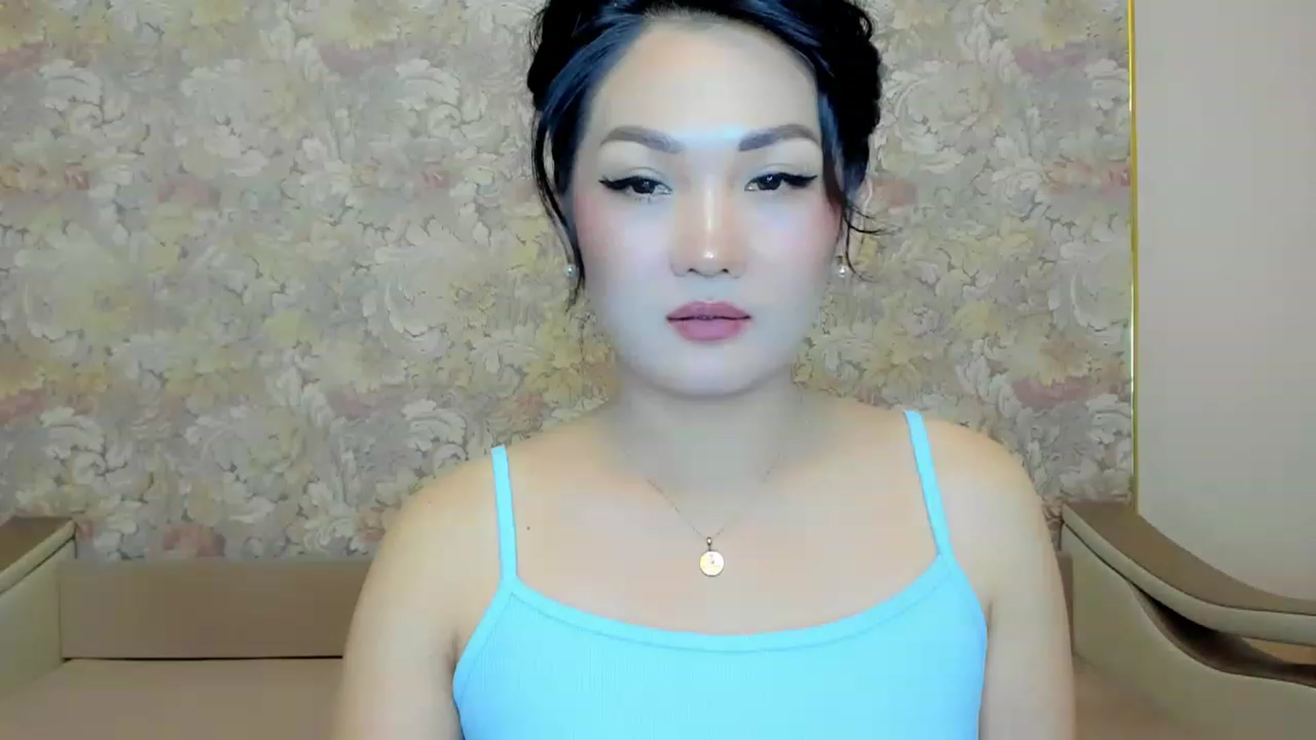 Gallery image thumbnail from Oiuysgdb's myfreecams stream on, 06/04/2023, 16:06 image 13 of 20