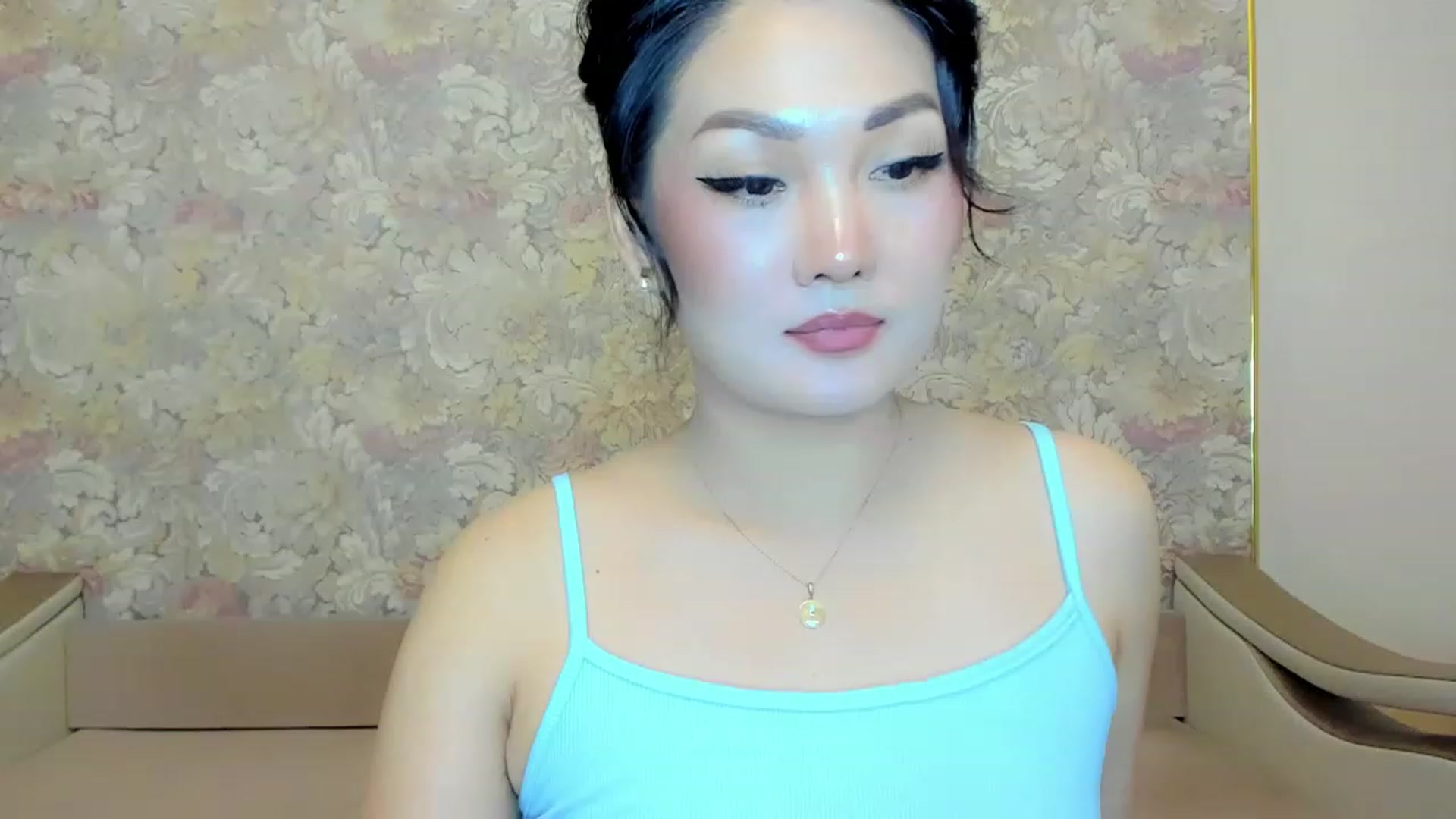 Gallery image thumbnail from Oiuysgdb's myfreecams stream on, 06/04/2023, 16:06 image 5 of 20