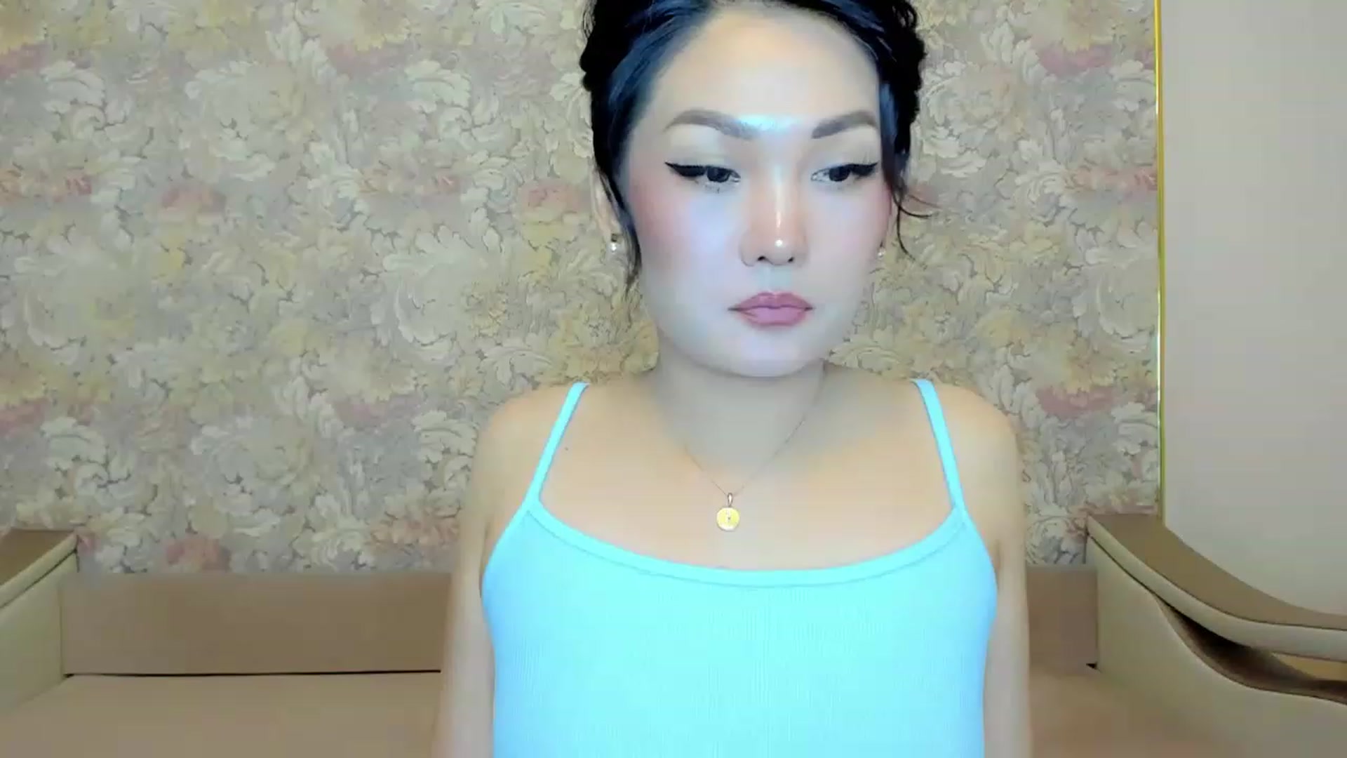 Gallery image thumbnail from Oiuysgdb's myfreecams stream on, 06/04/2023, 16:06 image 4 of 20
