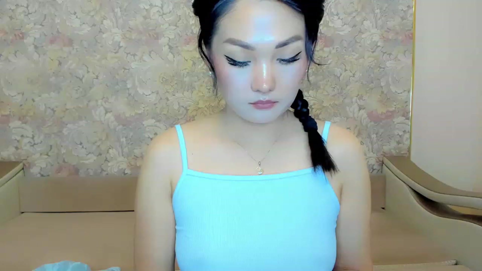 Gallery image thumbnail from Oiuysgdb's myfreecams stream on, 06/04/2023, 16:51 image 2 of 20