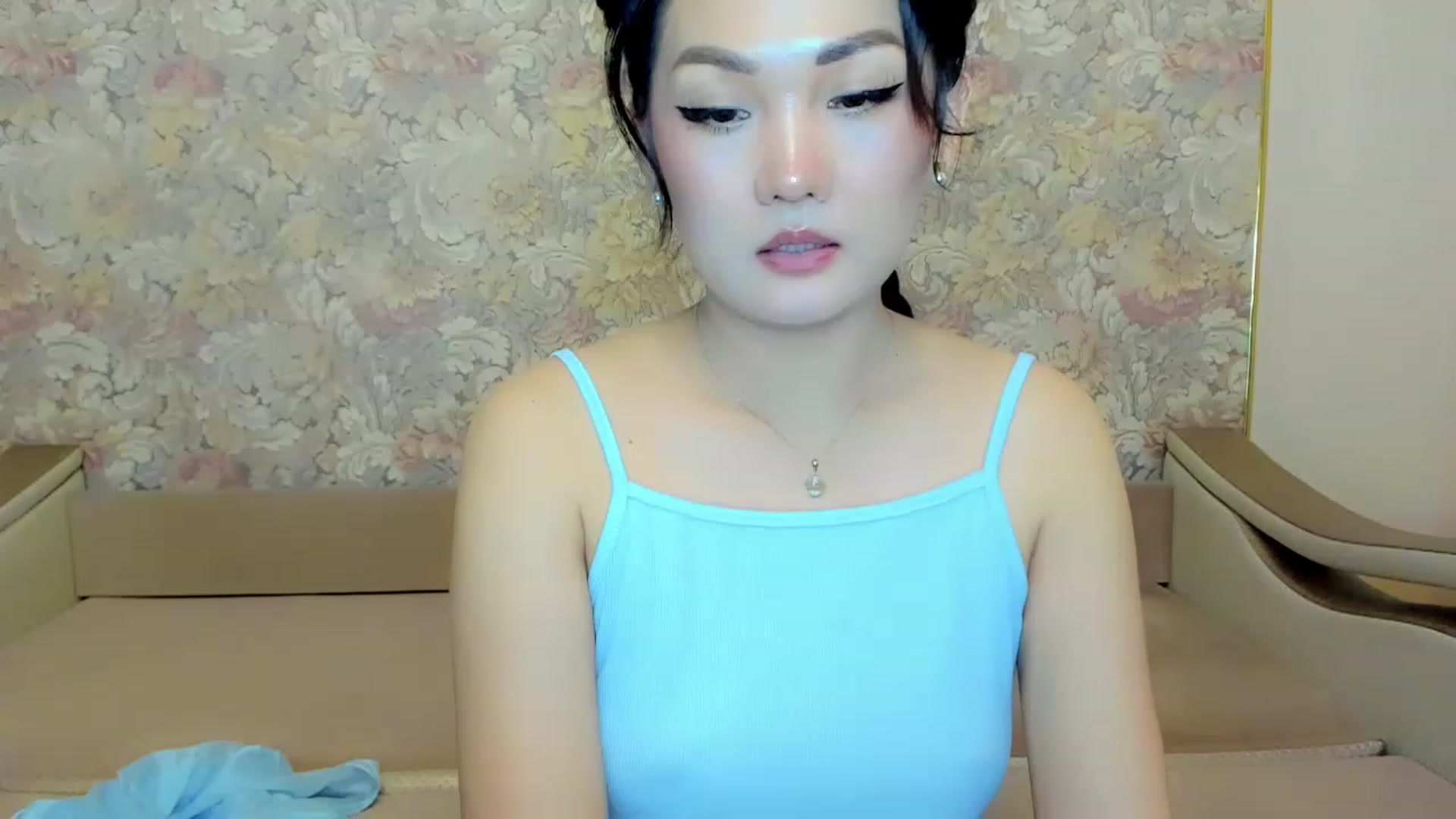 Gallery image thumbnail from Oiuysgdb's myfreecams stream on, 06/04/2023, 17:53 image 11 of 20