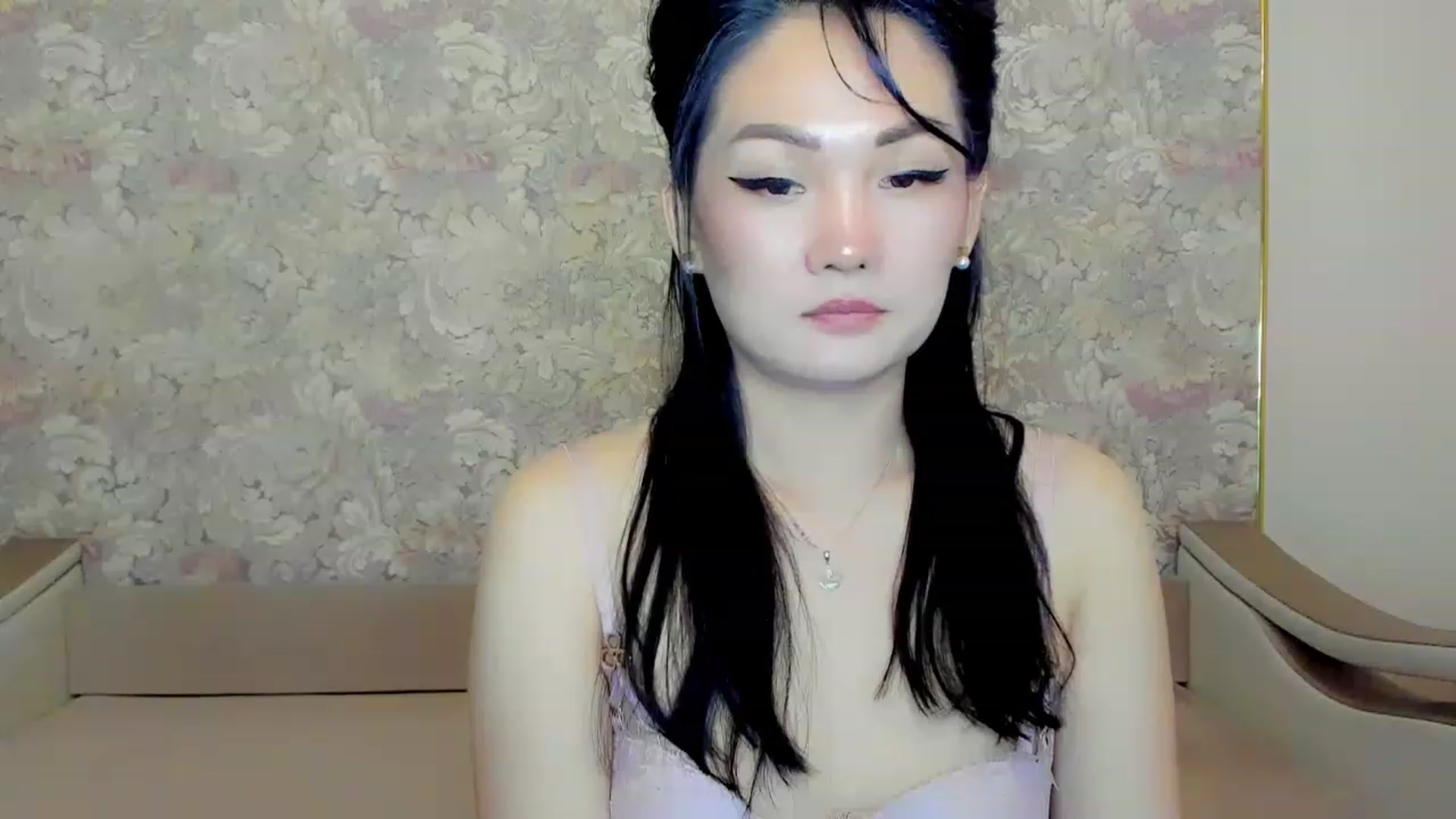 Gallery image thumbnail from Oiuysgdb's myfreecams stream on, 06/06/2023, 15:29 image 8 of 20