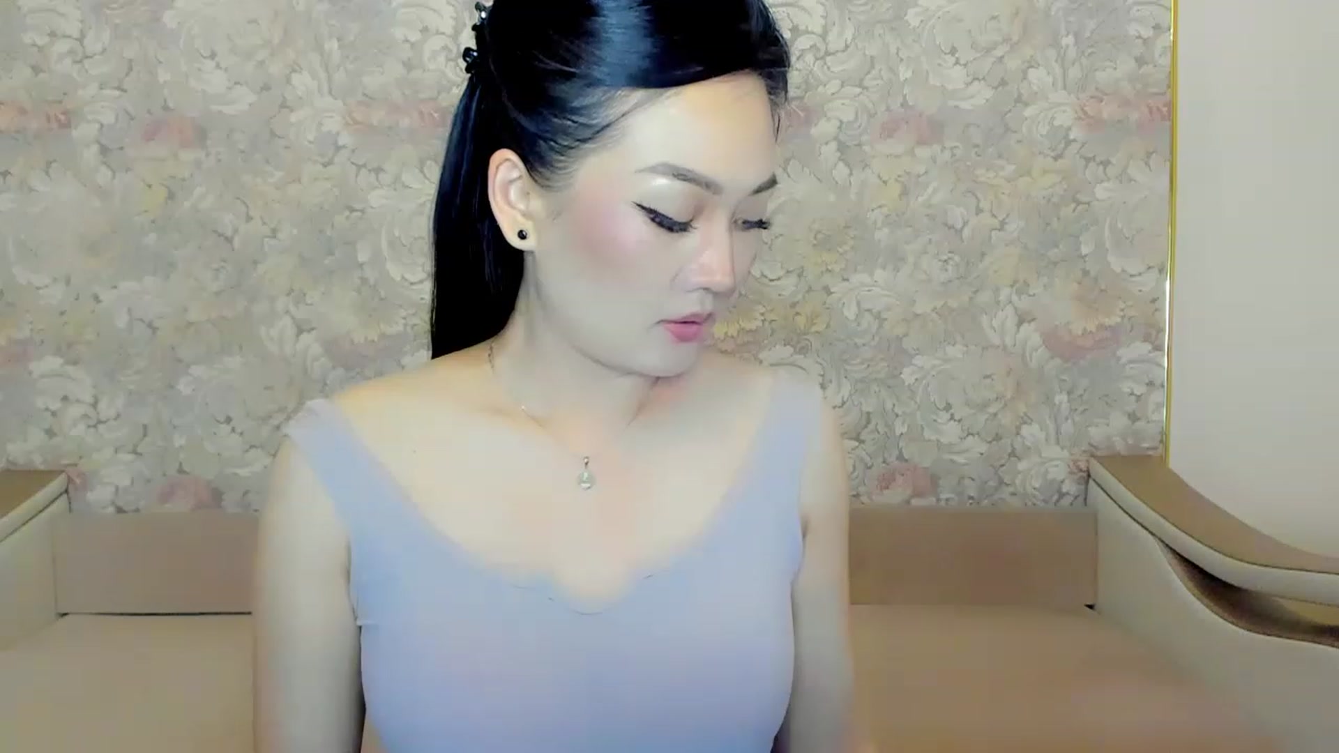 Gallery image thumbnail from Oiuysgdb's myfreecams stream on, 06/10/2023, 15:34 image 17 of 20