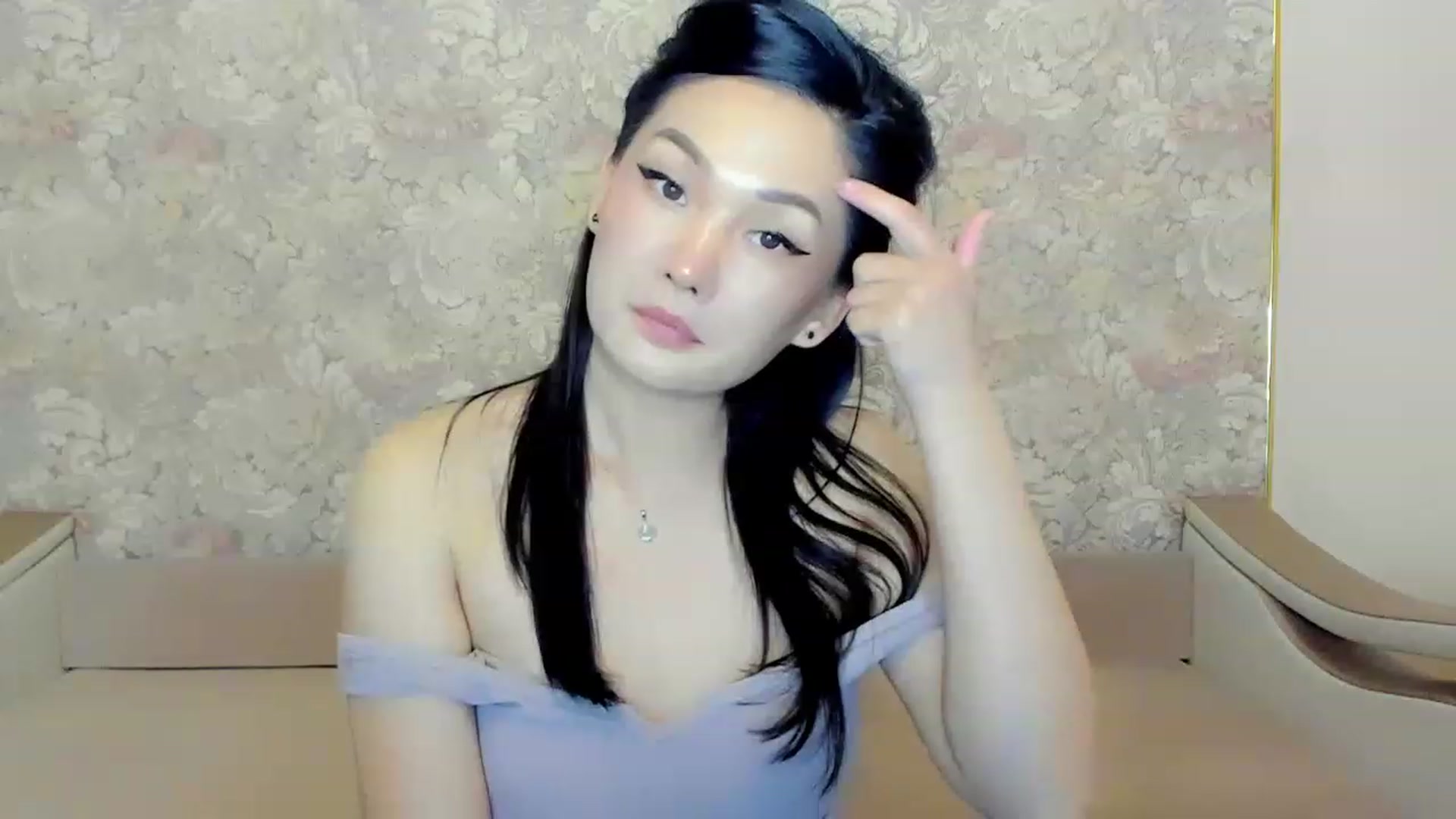 Gallery image thumbnail from Oiuysgdb's myfreecams stream on, 06/10/2023, 15:34 image 12 of 20