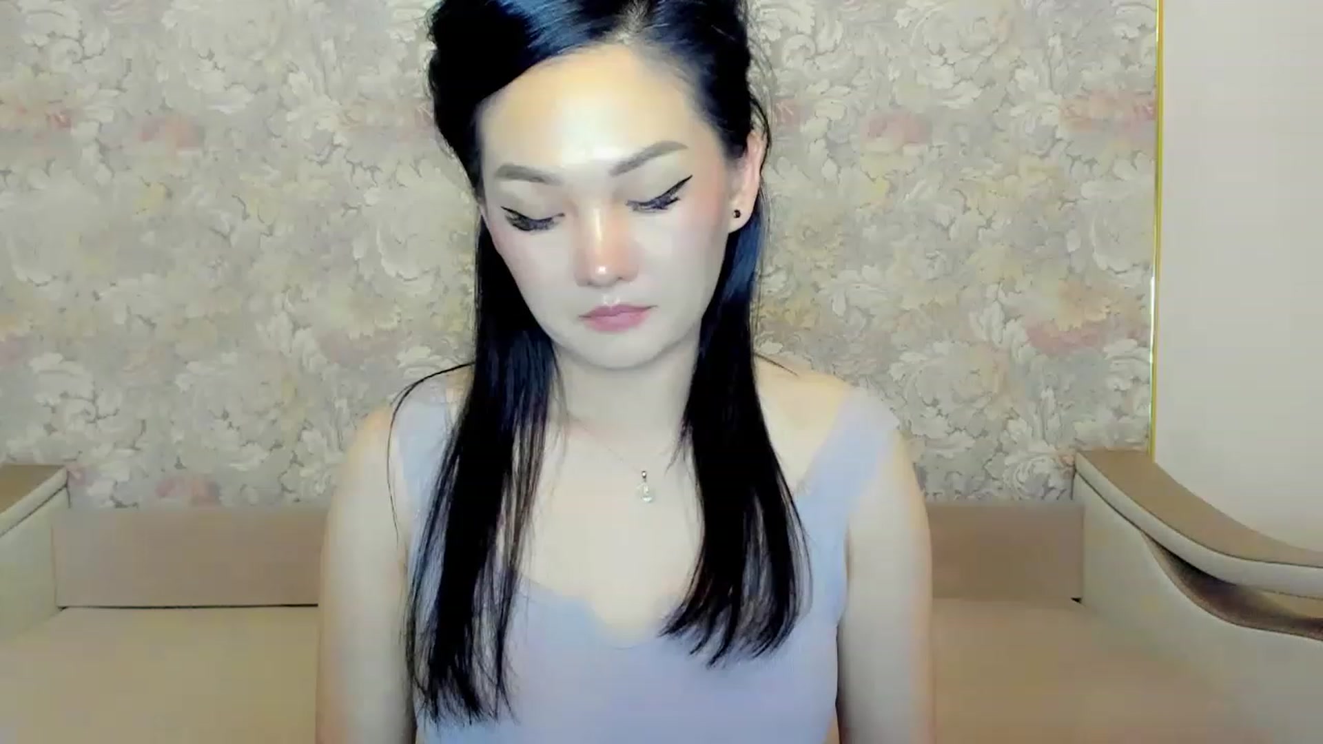 Gallery image thumbnail from Oiuysgdb's myfreecams stream on, 06/10/2023, 17:05 image 10 of 20