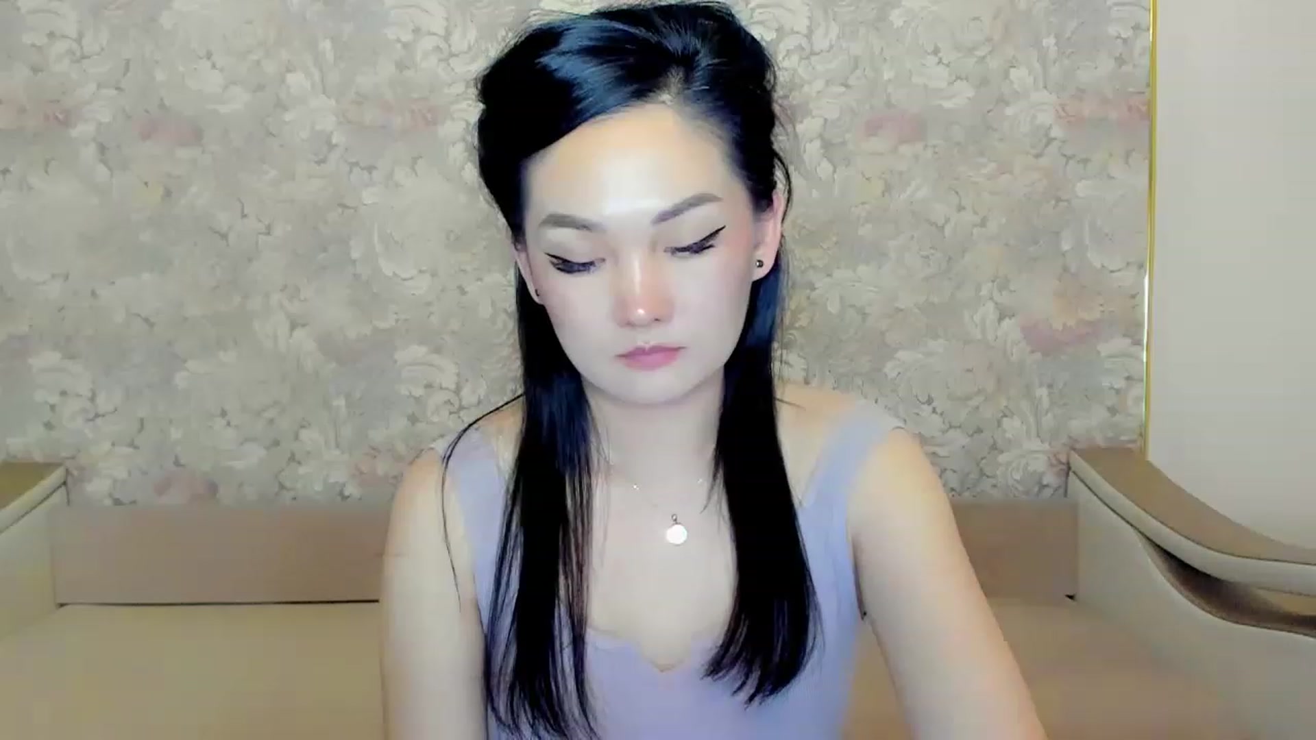 Gallery image thumbnail from Oiuysgdb's myfreecams stream on, 06/10/2023, 17:05 image 15 of 20
