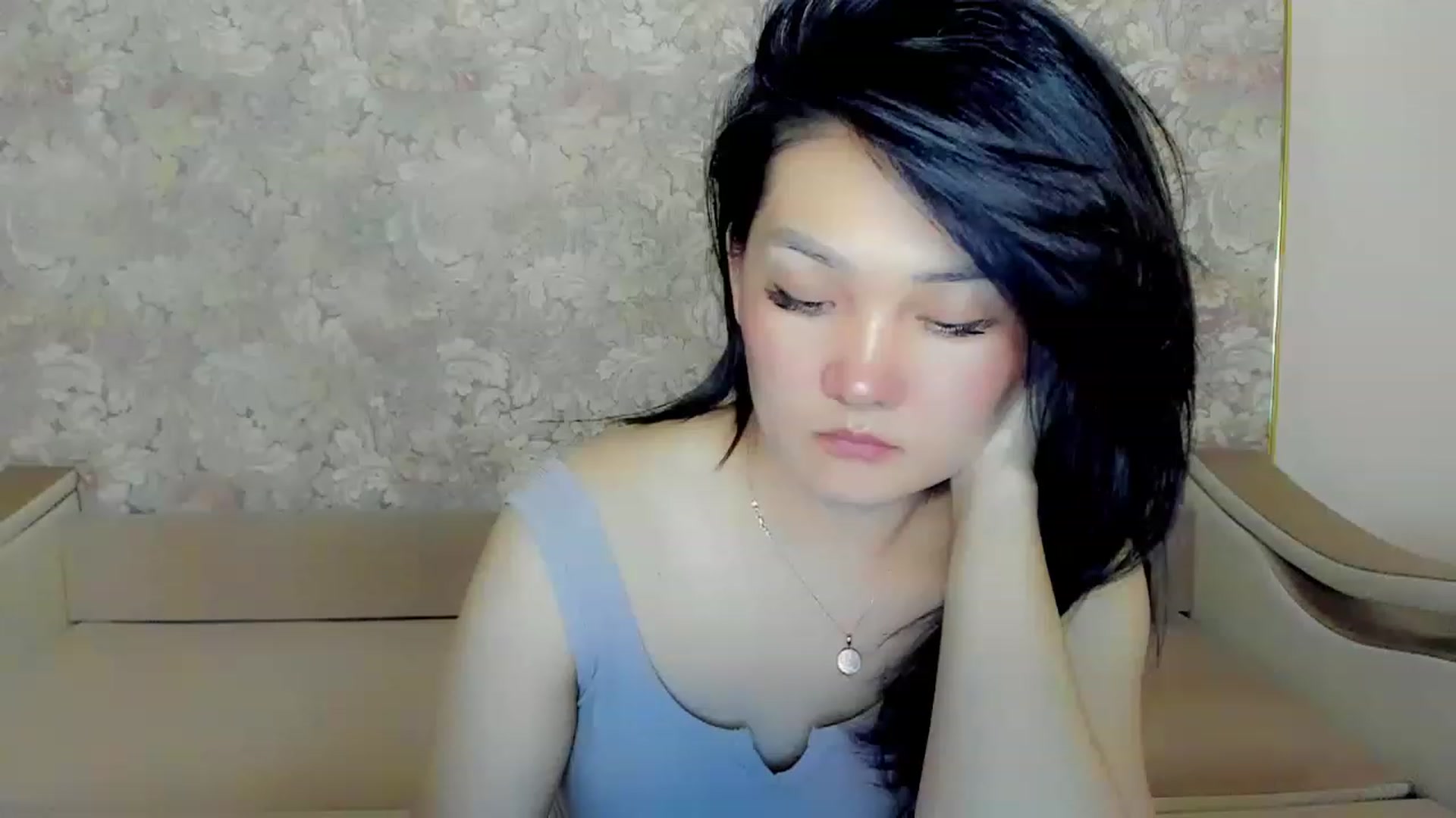 Gallery image thumbnail from Oiuysgdb's myfreecams stream on, 06/20/2023, 16:02 image 12 of 20
