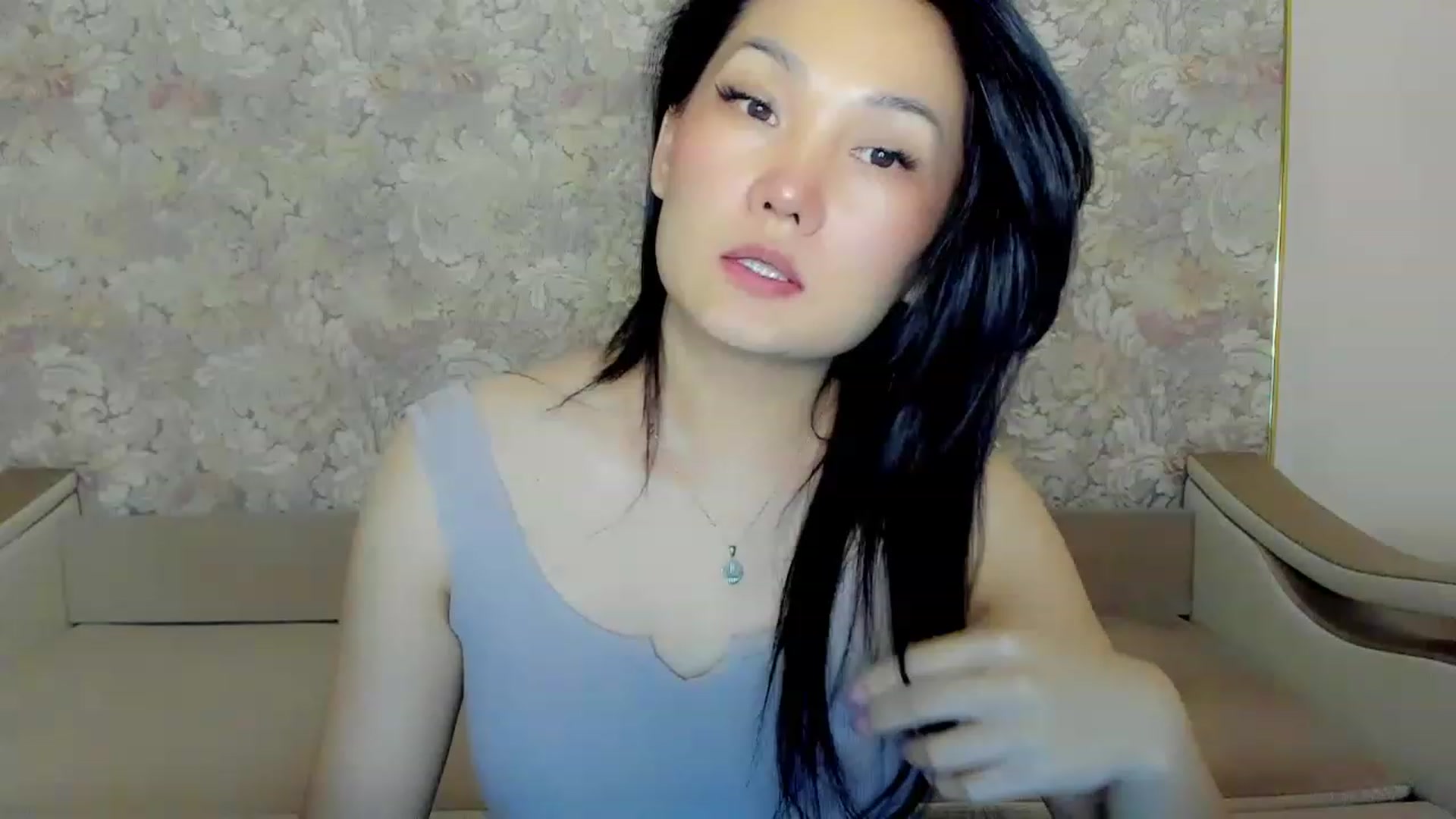Gallery image thumbnail from Oiuysgdb's myfreecams stream on, 06/20/2023, 16:02 image 2 of 20