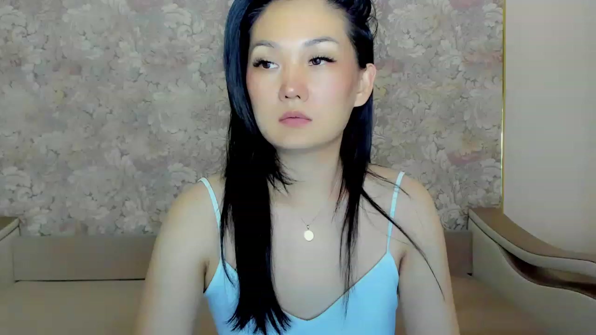 Gallery image thumbnail from Oiuysgdb's myfreecams stream on, 06/24/2023, 17:09 image 1 of 20