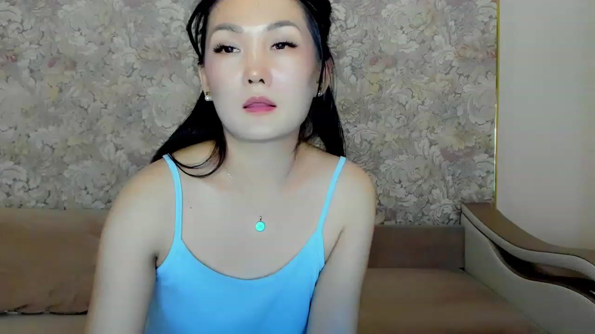 Gallery image thumbnail from Oiuysgdb's myfreecams stream on, 06/25/2023, 19:10 image 15 of 20