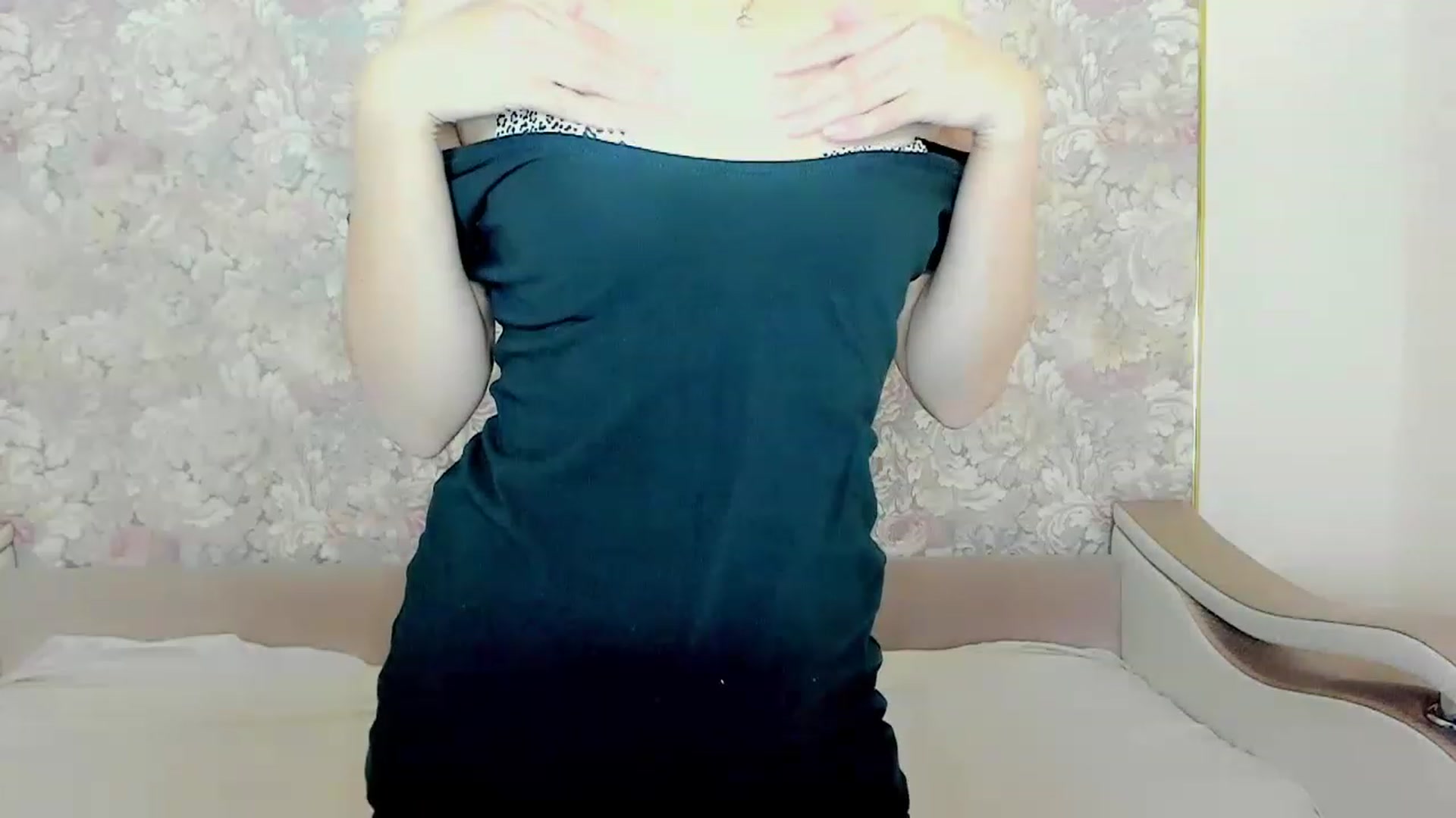 Gallery image thumbnail from Oiuysgdb's myfreecams stream on, 07/02/2023, 16:31 image 12 of 20