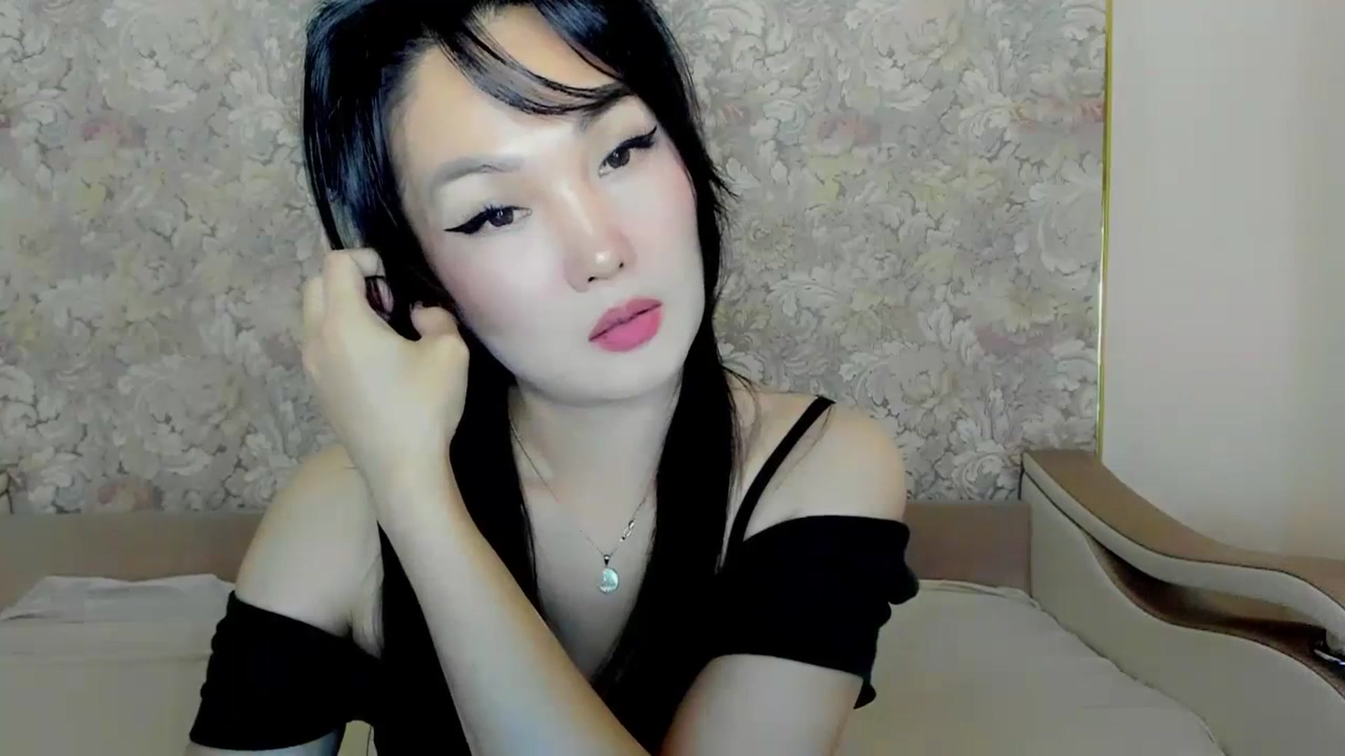 Gallery image thumbnail from Oiuysgdb's myfreecams stream on, 07/02/2023, 17:30 image 13 of 20
