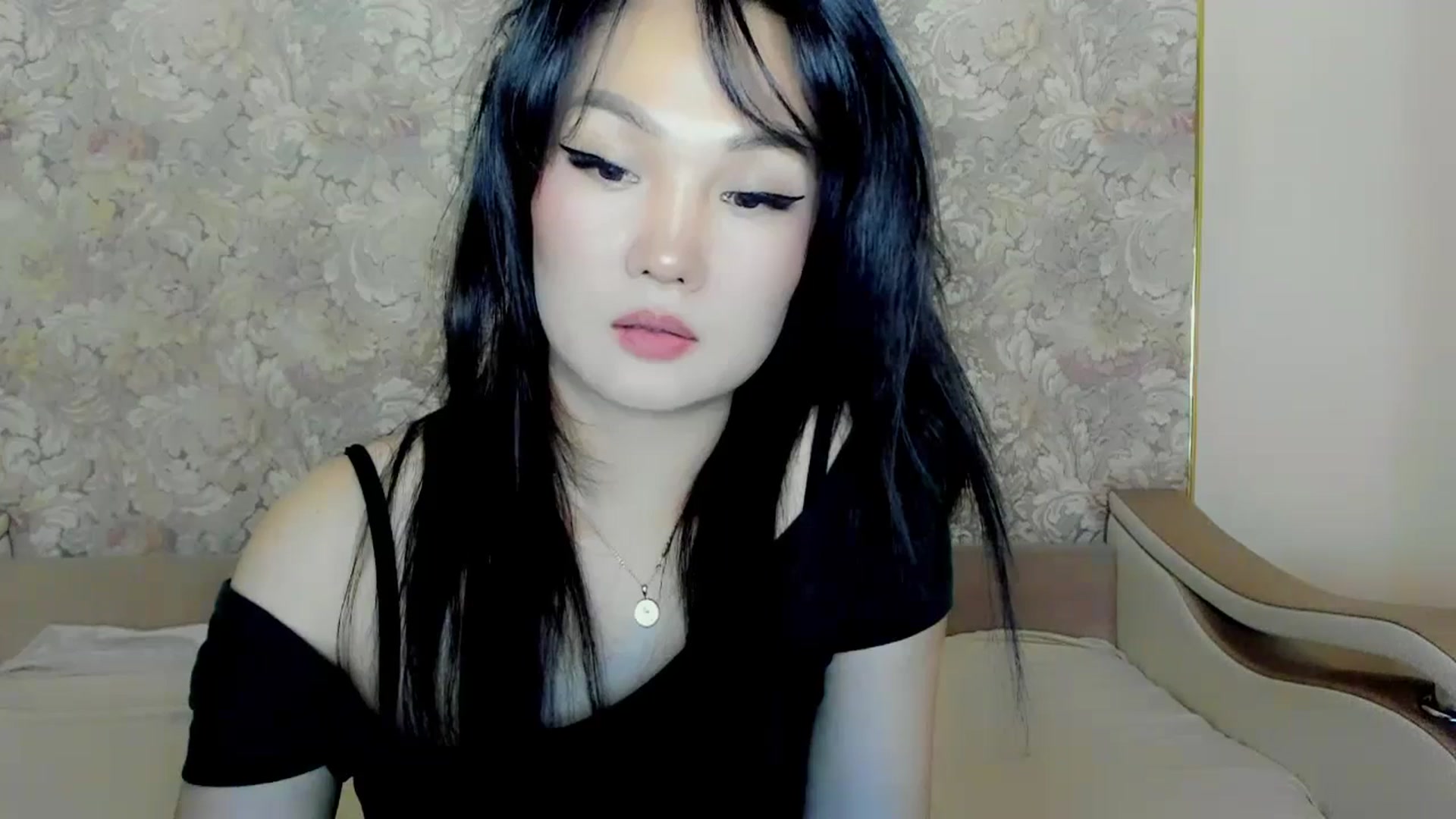 Gallery image thumbnail from Oiuysgdb's myfreecams stream on, 07/02/2023, 17:30 image 16 of 20