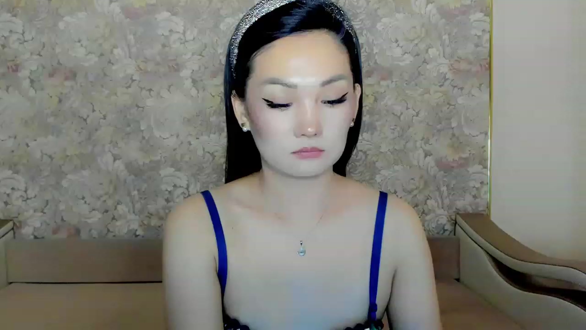 Gallery image thumbnail from Oiuysgdb's myfreecams stream on, 07/03/2023, 18:11 image 8 of 20