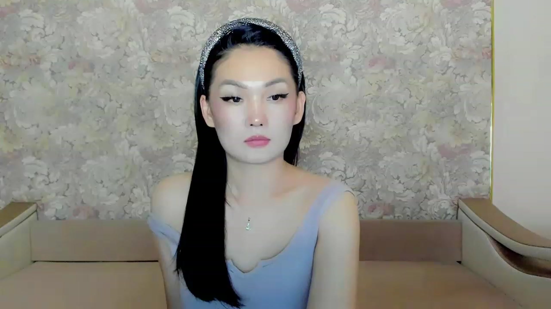 Gallery image thumbnail from Oiuysgdb's myfreecams stream on, 07/04/2023, 16:59 image 12 of 20