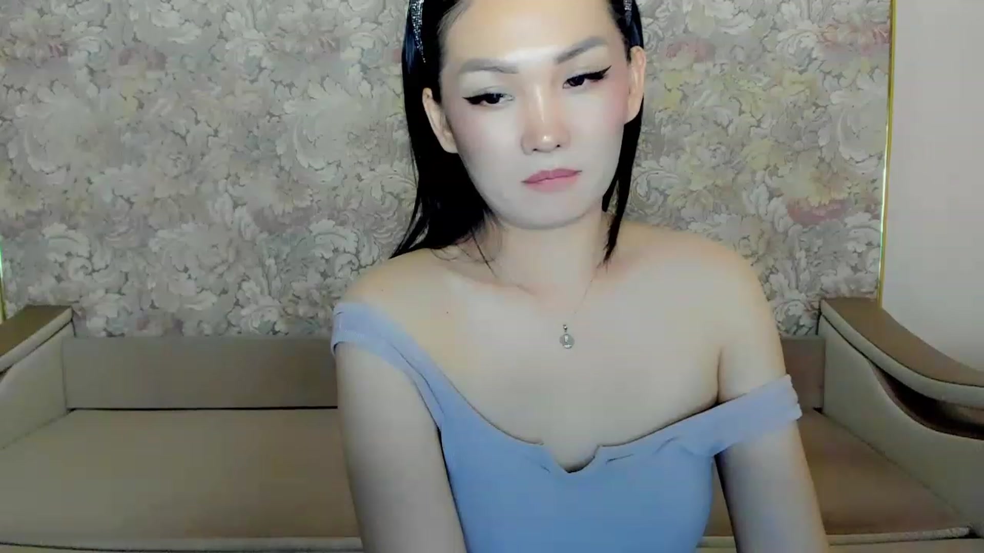 Gallery image thumbnail from Oiuysgdb's myfreecams stream on, 07/04/2023, 18:56 image 17 of 20