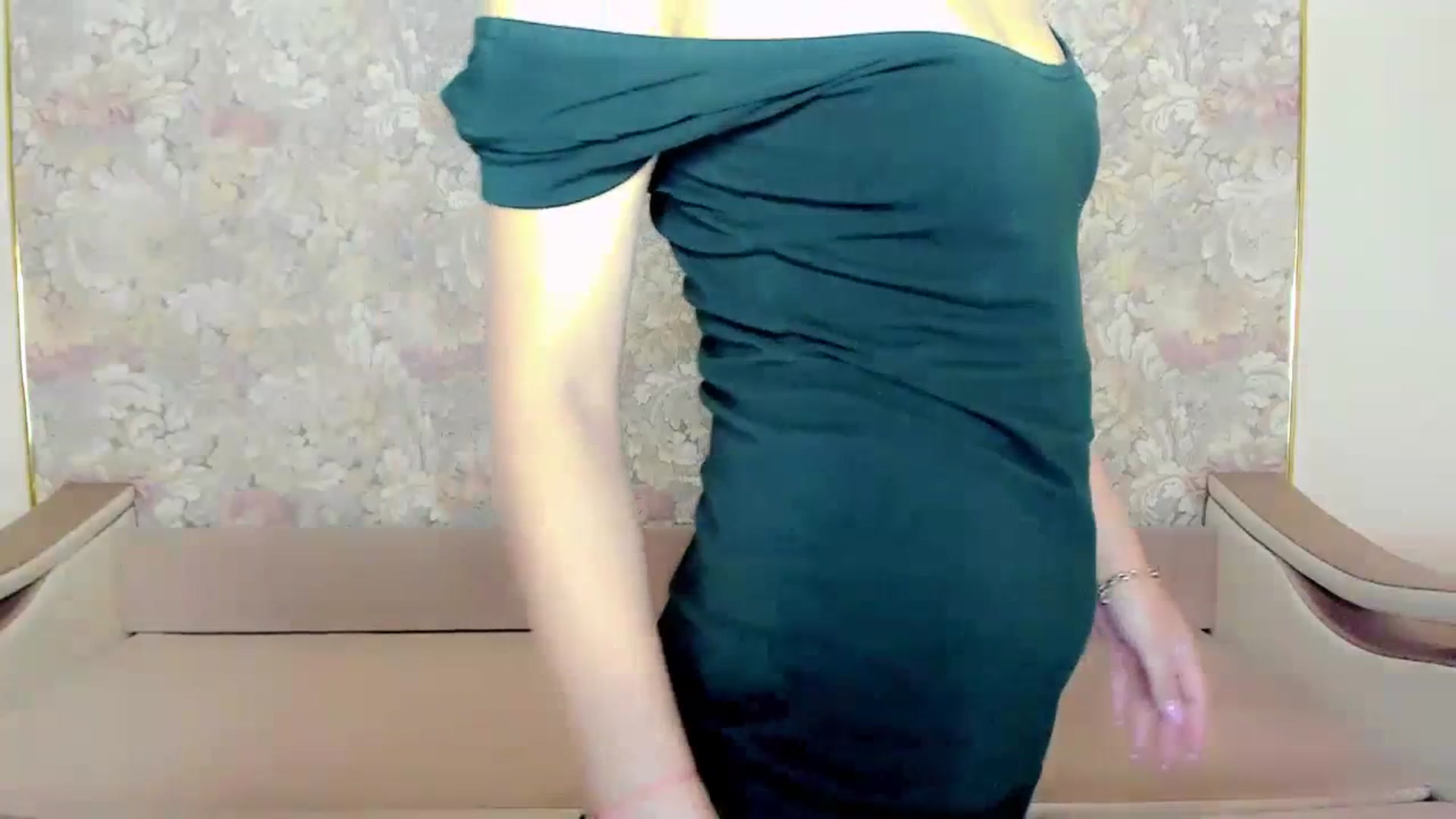 Gallery image thumbnail from Oiuysgdb's myfreecams stream on, 07/06/2023, 18:55 image 8 of 20