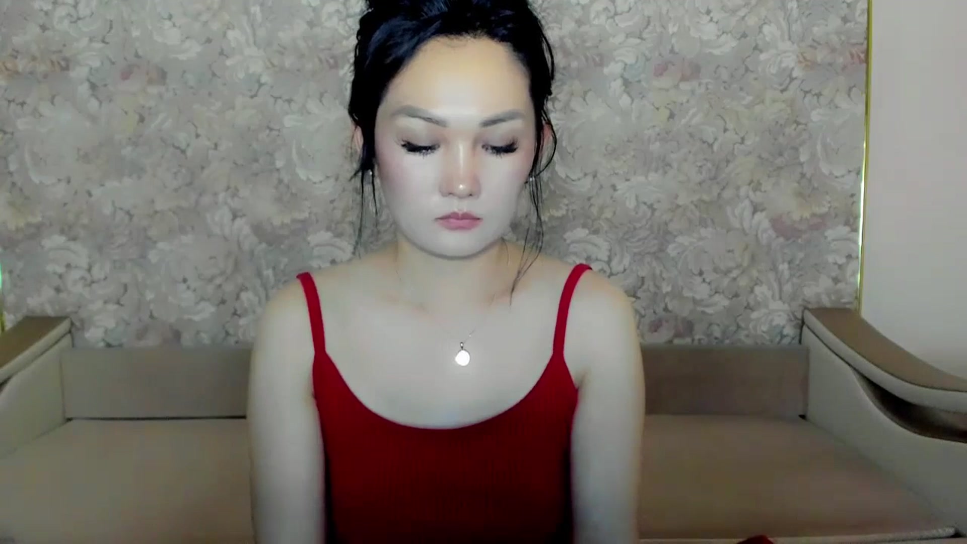 Gallery image thumbnail from Oiuysgdb's myfreecams stream on, 07/07/2023, 18:18 image 15 of 20