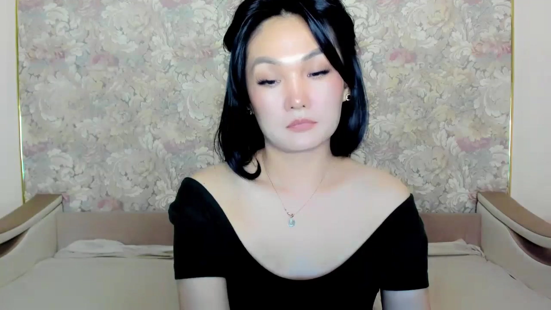 Gallery image thumbnail from Oiuysgdb's myfreecams stream on, 07/09/2023, 17:57 image 15 of 20