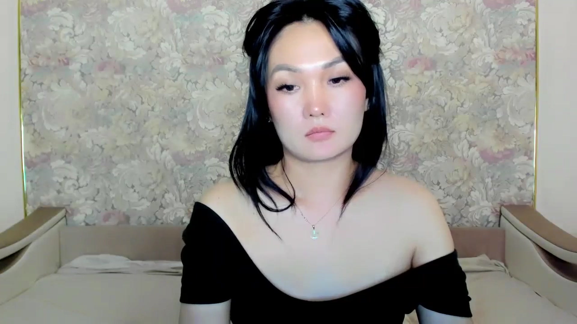 Gallery image thumbnail from Oiuysgdb's myfreecams stream on, 07/09/2023, 18:27 image 11 of 20