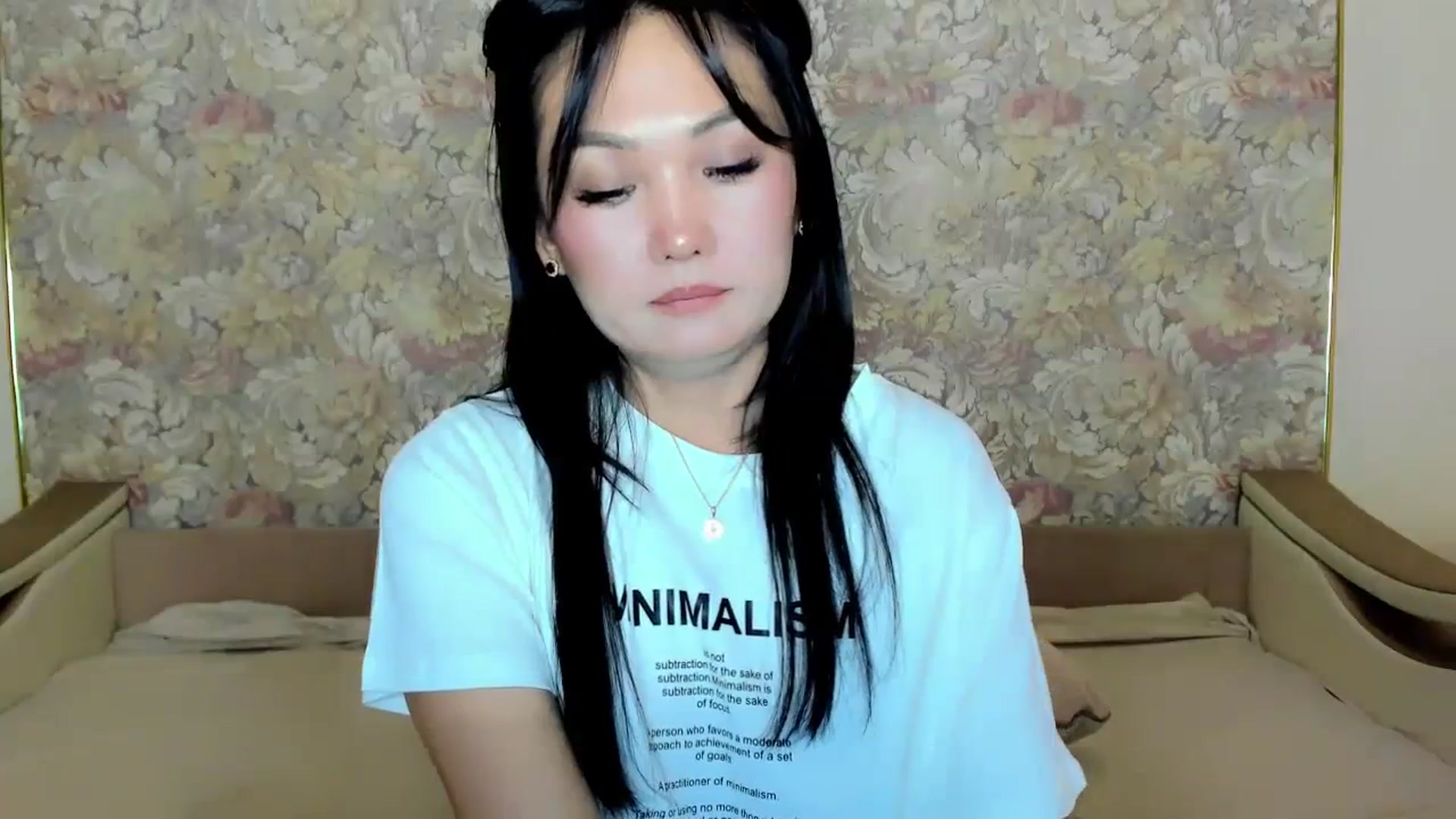 Gallery image thumbnail from Oiuysgdb's myfreecams stream on, 07/10/2023, 17:27 image 19 of 20