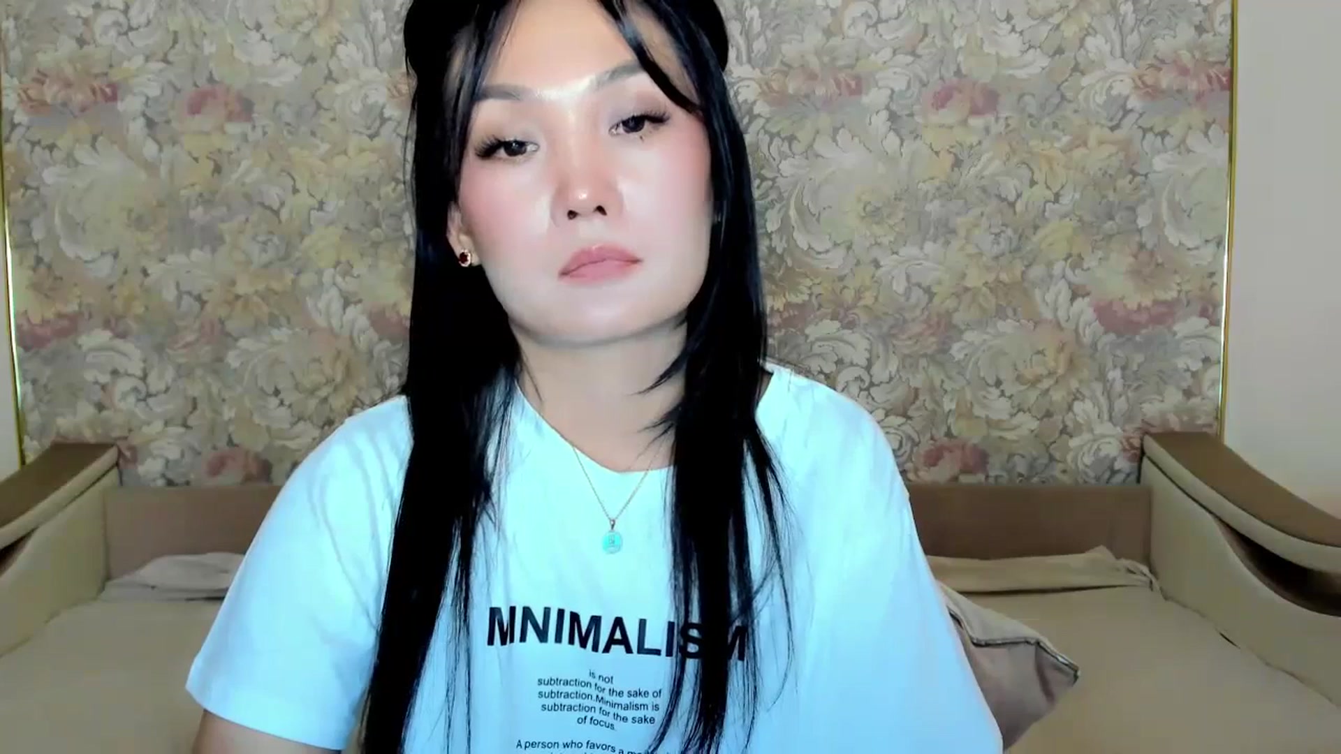 Gallery image thumbnail from Oiuysgdb's myfreecams stream on, 07/10/2023, 17:27 image 16 of 20
