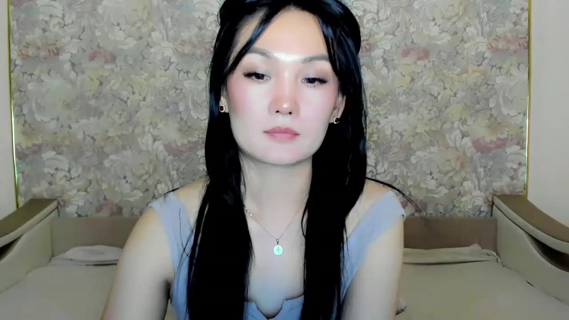 Gallery image thumbnail from Oiuysgdb's myfreecams stream on, 07/10/2023, 18:48 image 13 of 20