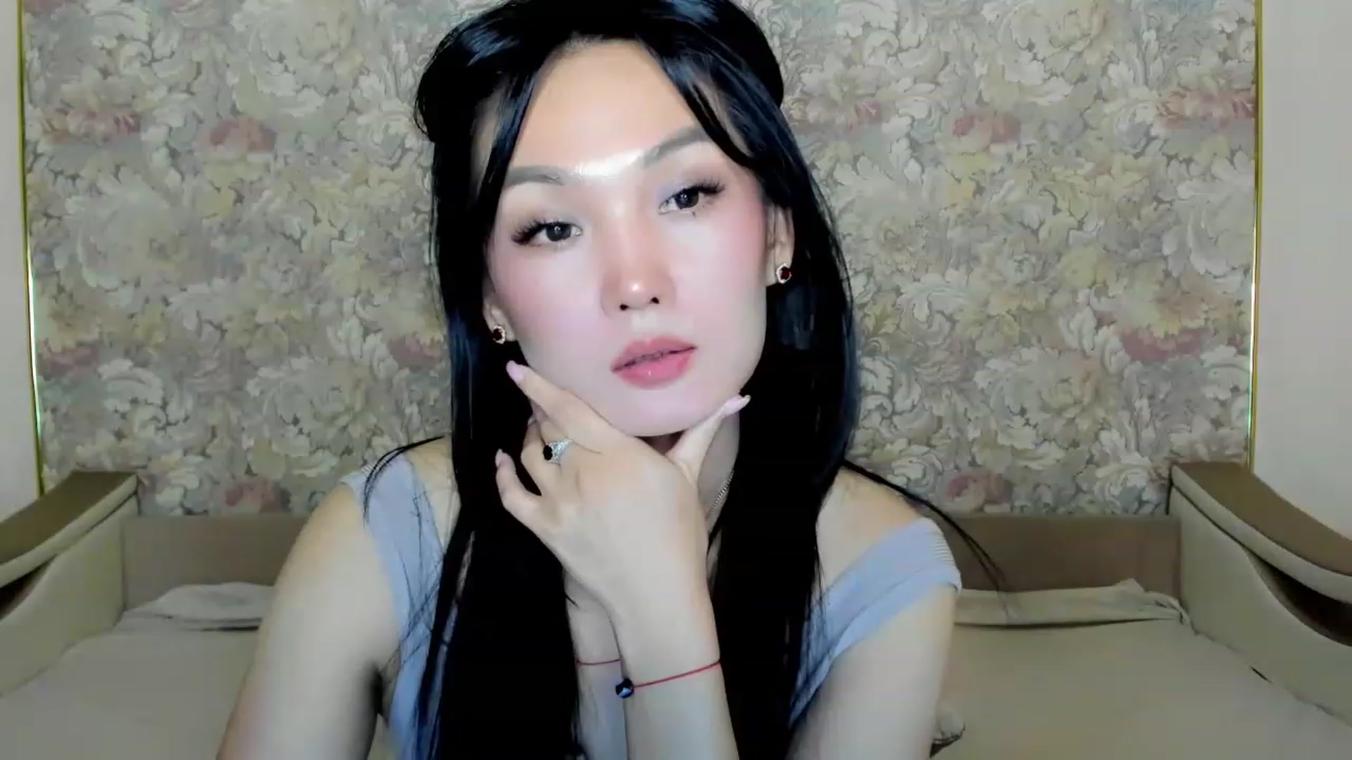 Gallery image thumbnail from Oiuysgdb's myfreecams stream on, 07/10/2023, 18:48 image 12 of 20
