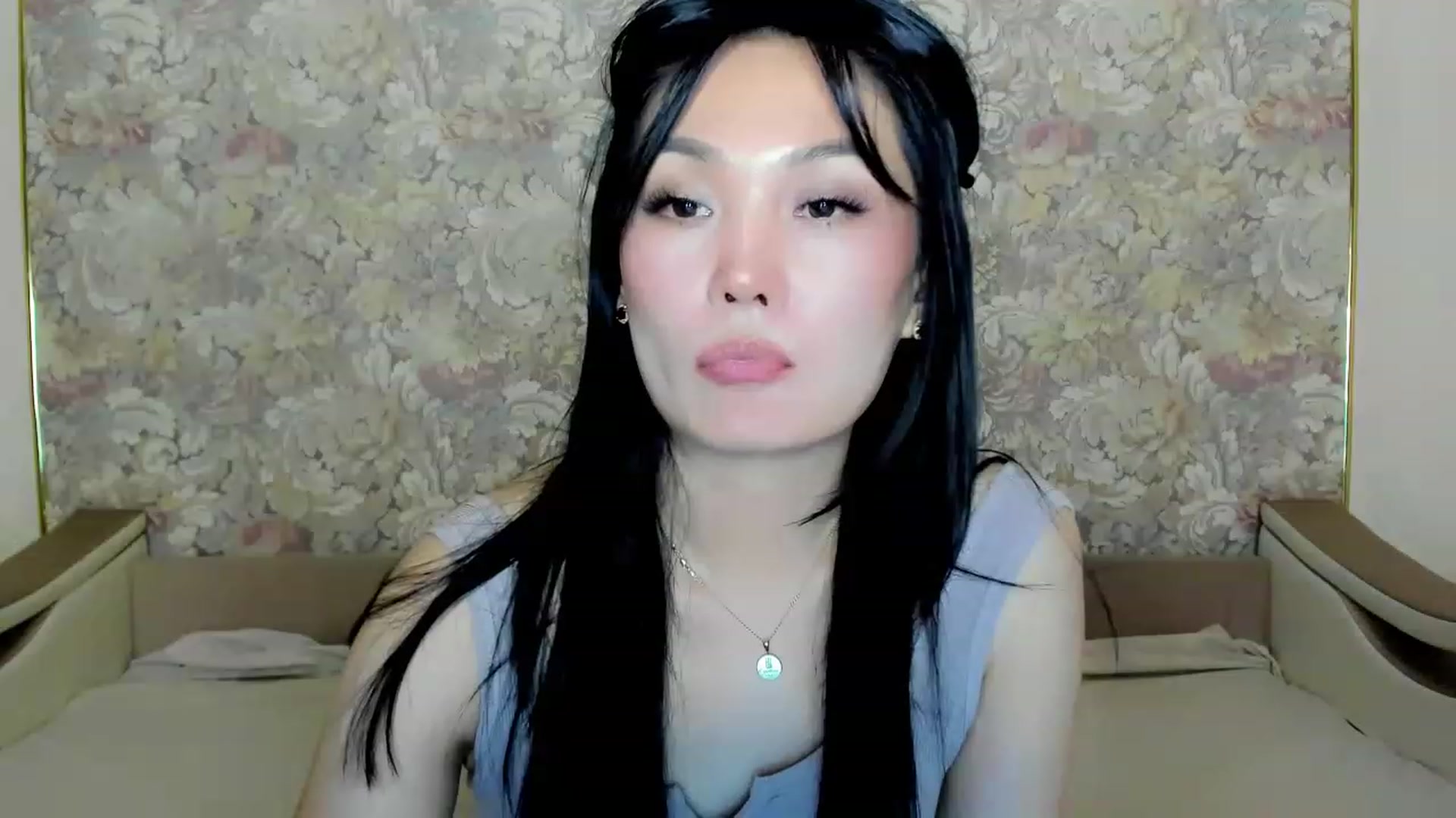 Gallery image thumbnail from Oiuysgdb's myfreecams stream on, 07/10/2023, 18:48 image 4 of 20