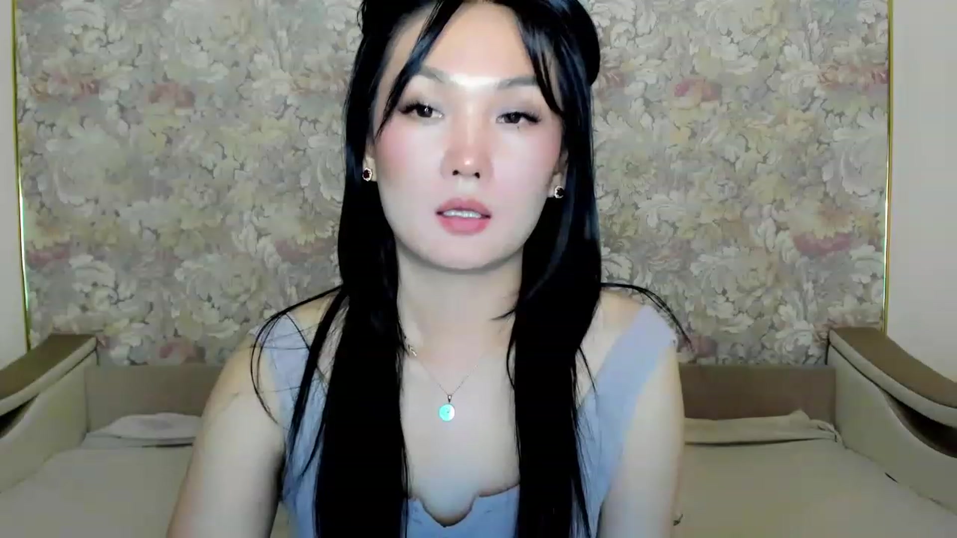 Gallery image thumbnail from Oiuysgdb's myfreecams stream on, 07/10/2023, 18:48 image 9 of 20