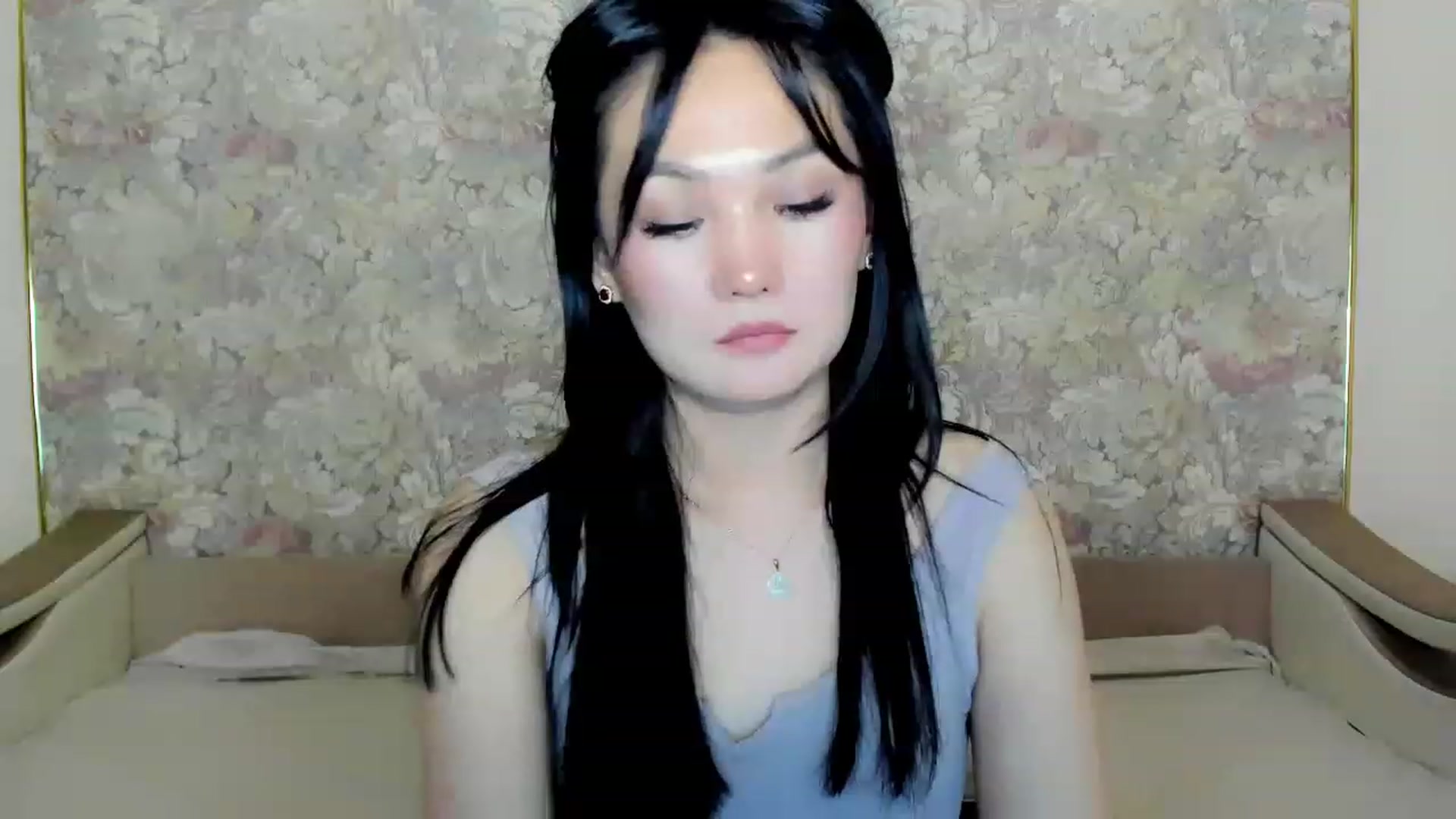 Gallery image thumbnail from Oiuysgdb's myfreecams stream on, 07/10/2023, 18:48 image 3 of 20