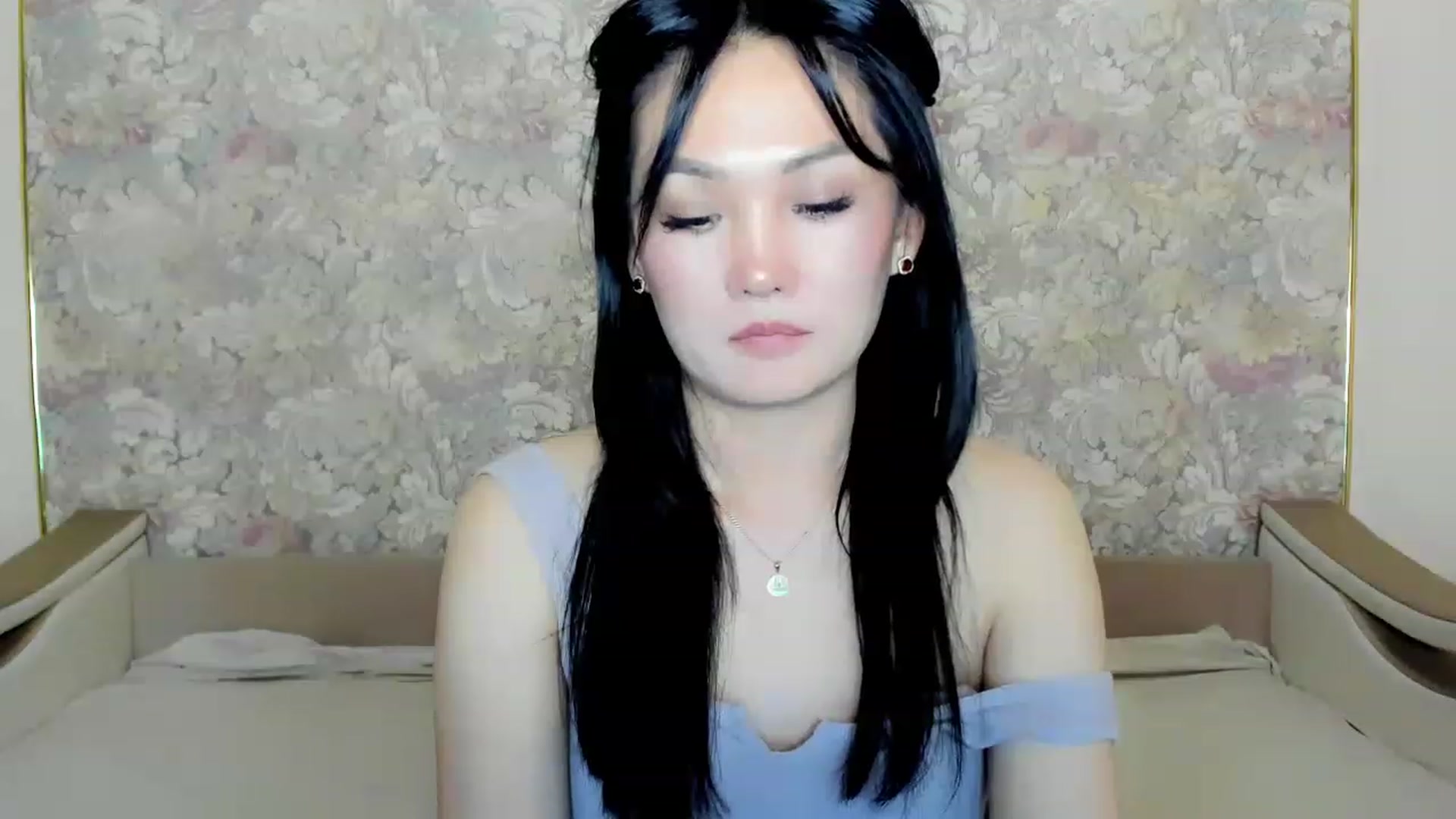 Gallery image thumbnail from Oiuysgdb's myfreecams stream on, 07/10/2023, 18:48 image 18 of 20