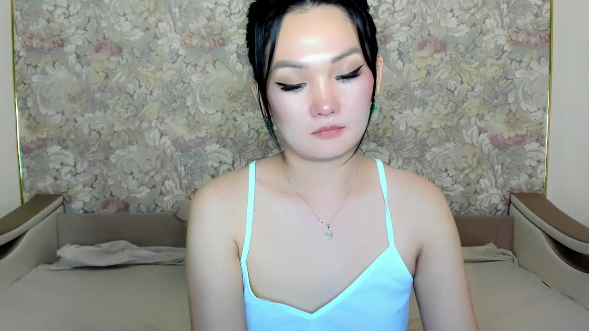 Gallery image thumbnail from Oiuysgdb's myfreecams stream on, 07/11/2023, 17:24 image 16 of 20
