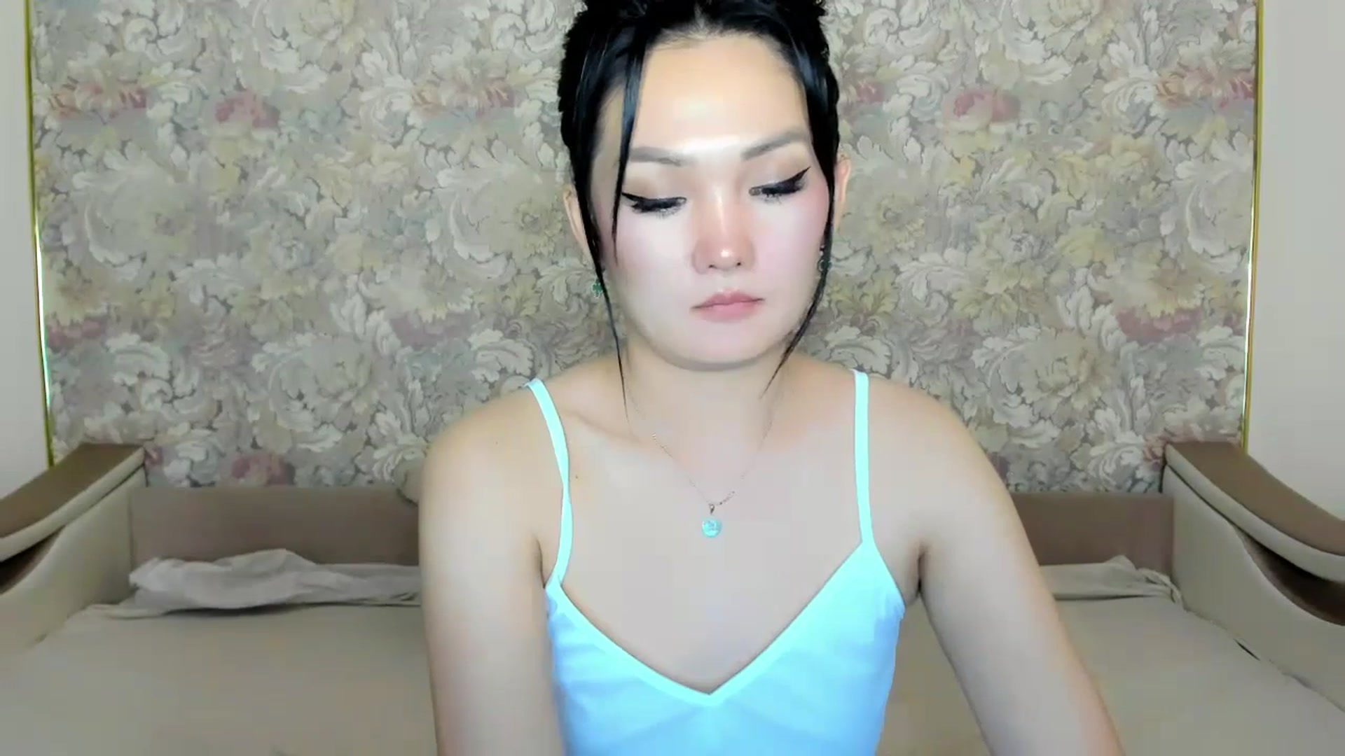 Gallery image thumbnail from Oiuysgdb's myfreecams stream on, 07/11/2023, 18:02 image 14 of 20