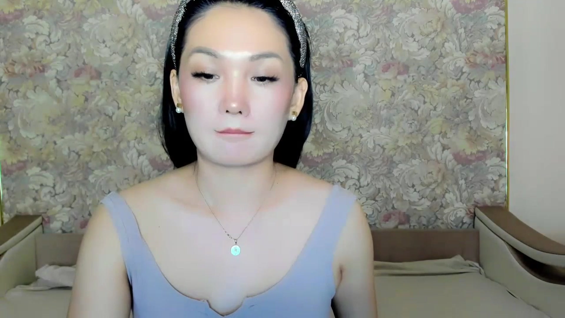 Gallery image thumbnail from Oiuysgdb's myfreecams stream on, 07/12/2023, 12:57 image 18 of 20
