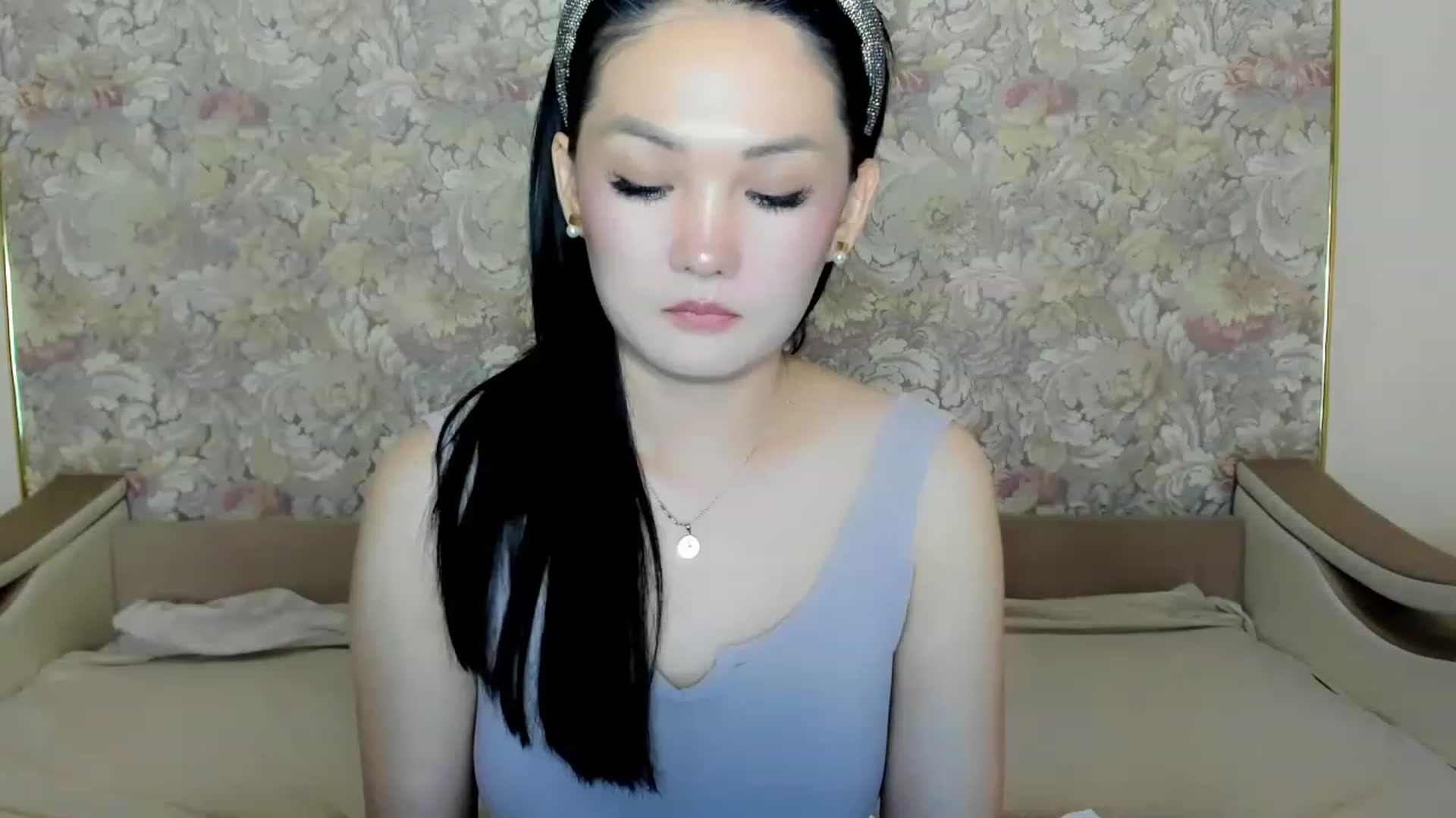 Gallery image thumbnail from Oiuysgdb's myfreecams stream on, 07/12/2023, 13:39 image 12 of 20