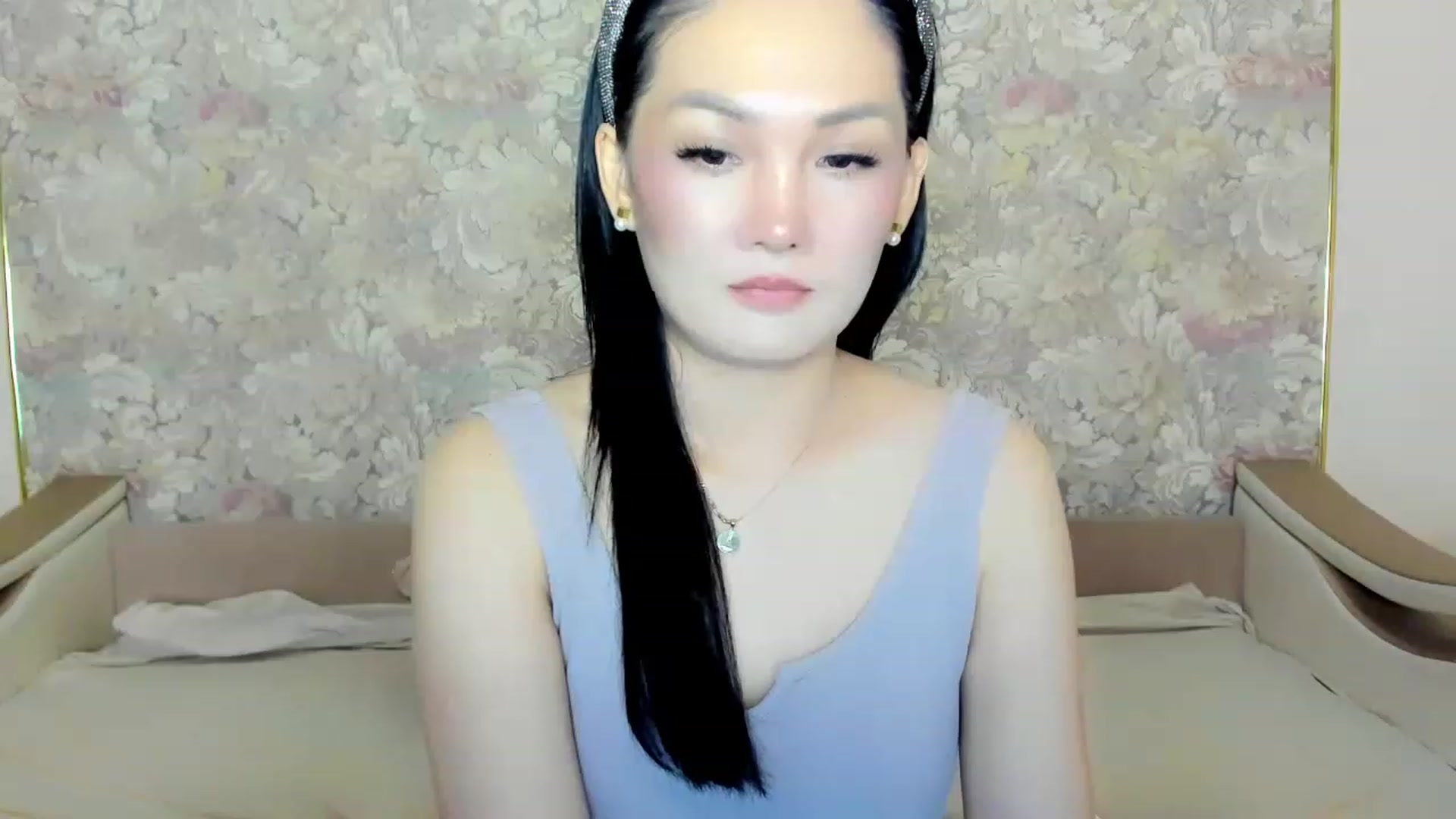 Gallery image thumbnail from Oiuysgdb's myfreecams stream on, 07/12/2023, 13:39 image 4 of 20